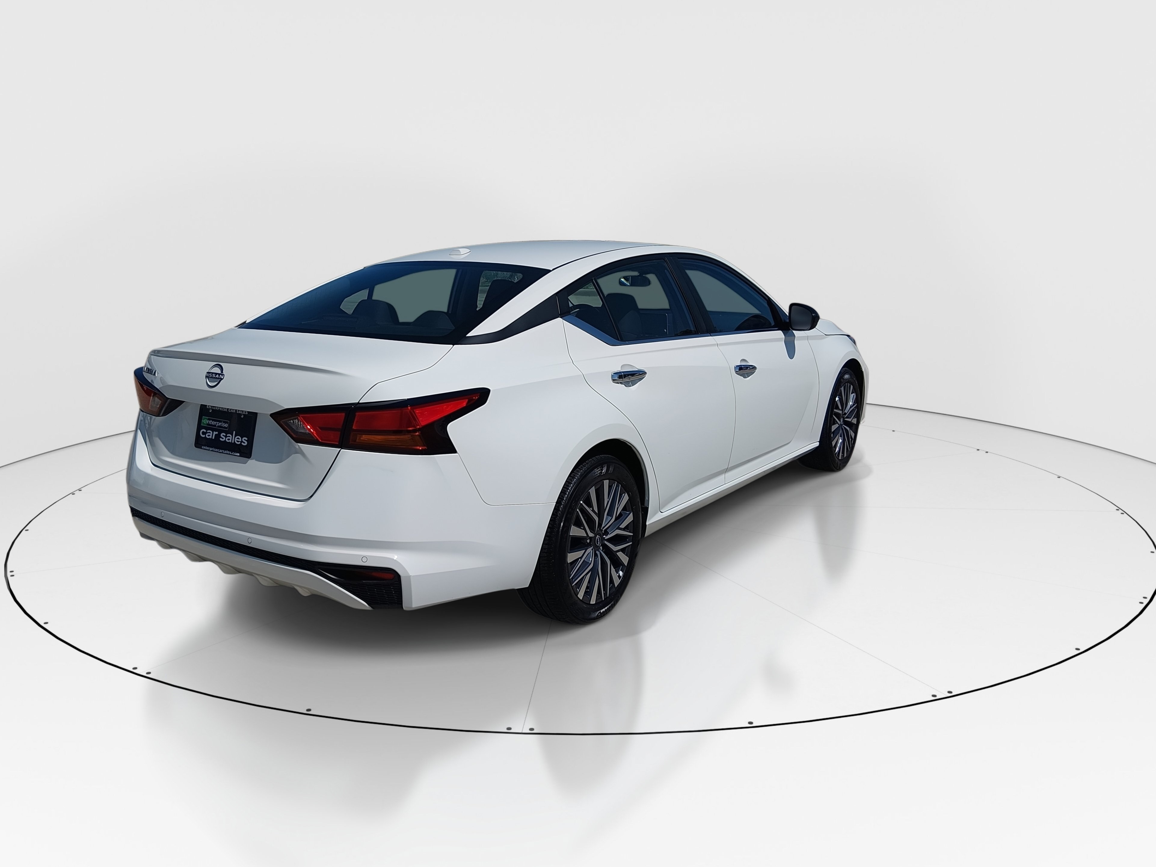 2025 Nissan Altima SV - Photo 7