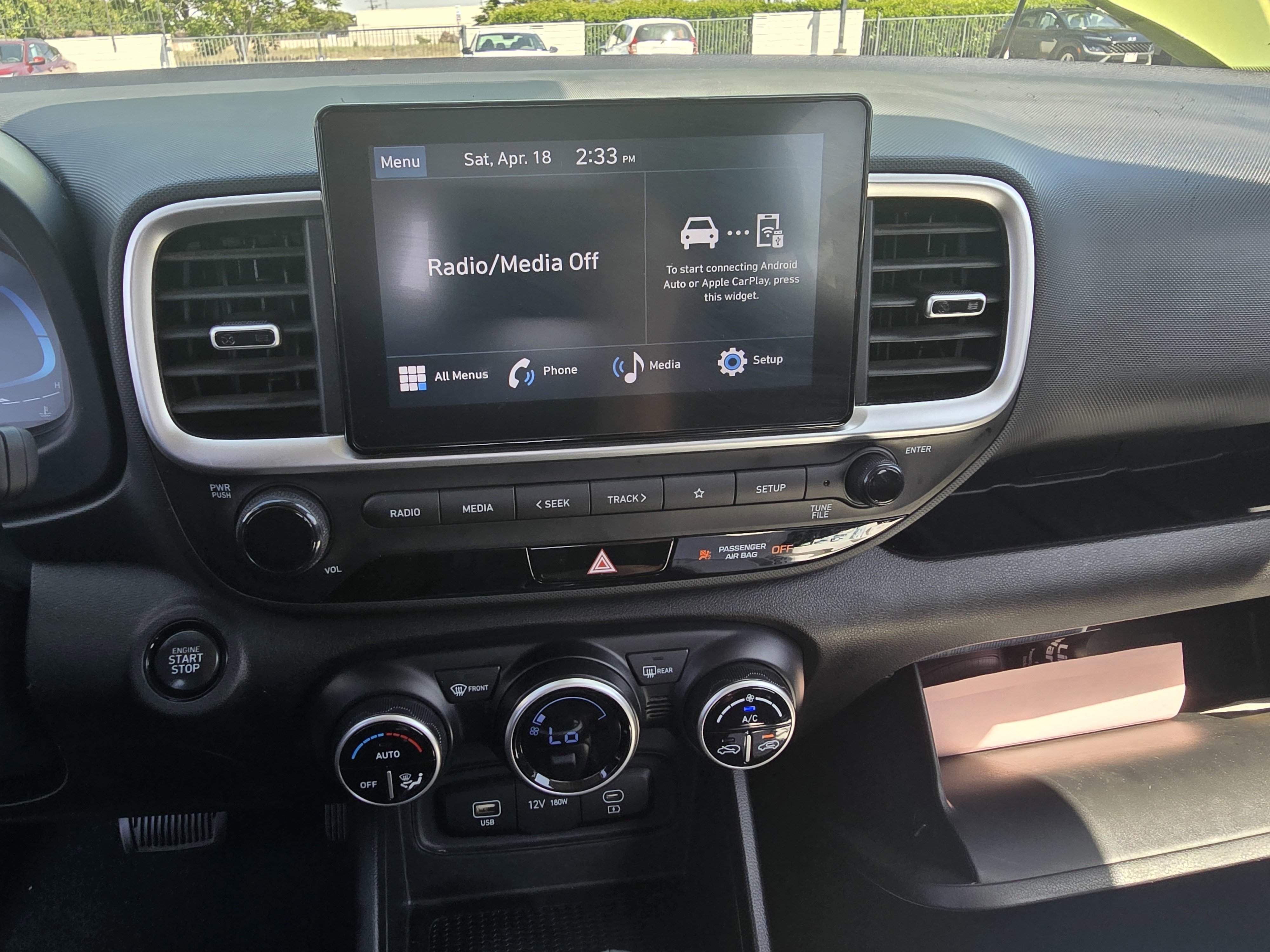 2024 Hyundai Venue SEL - Photo 24