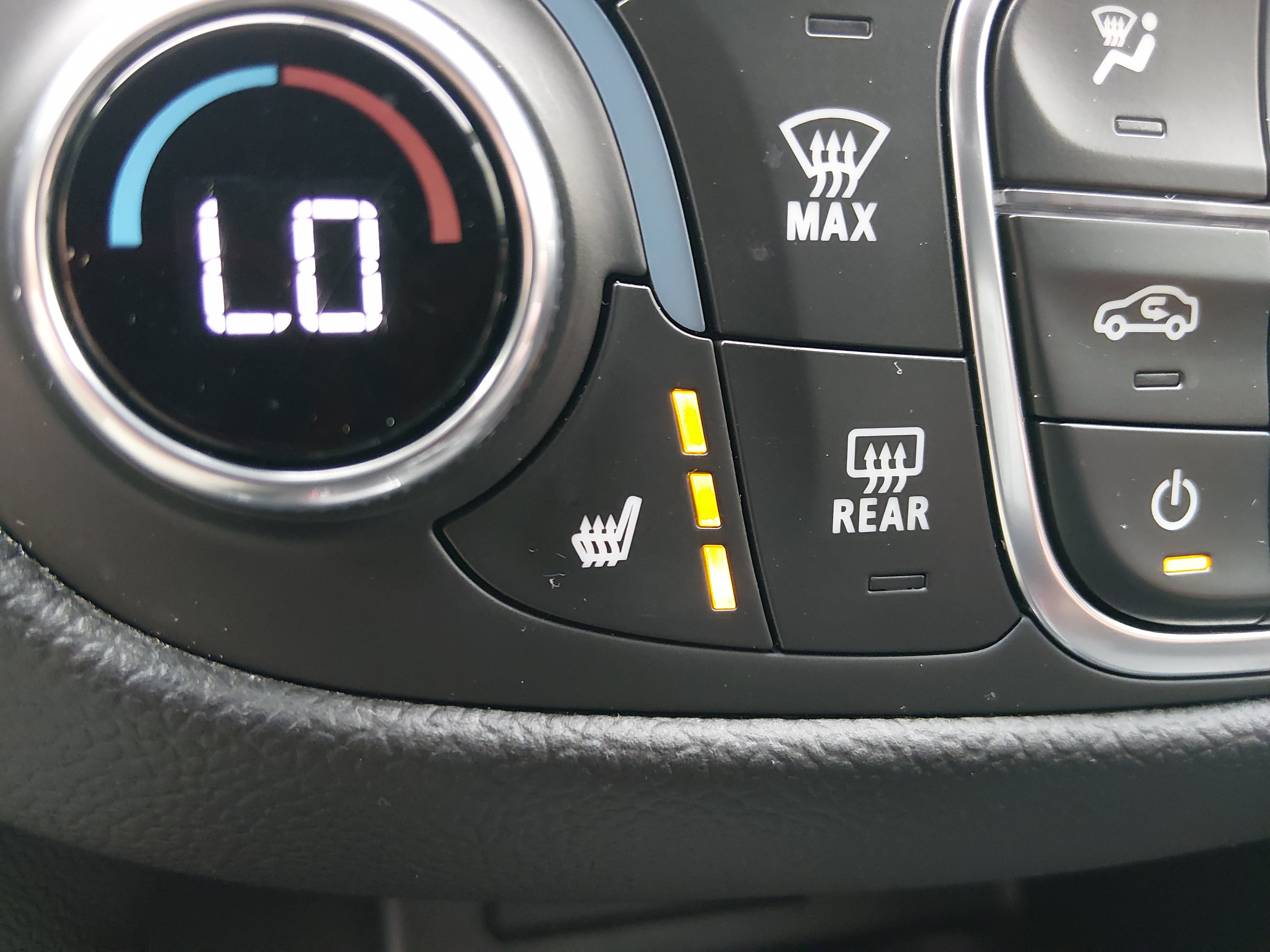 2024 Chevrolet Equinox LT - Photo 17