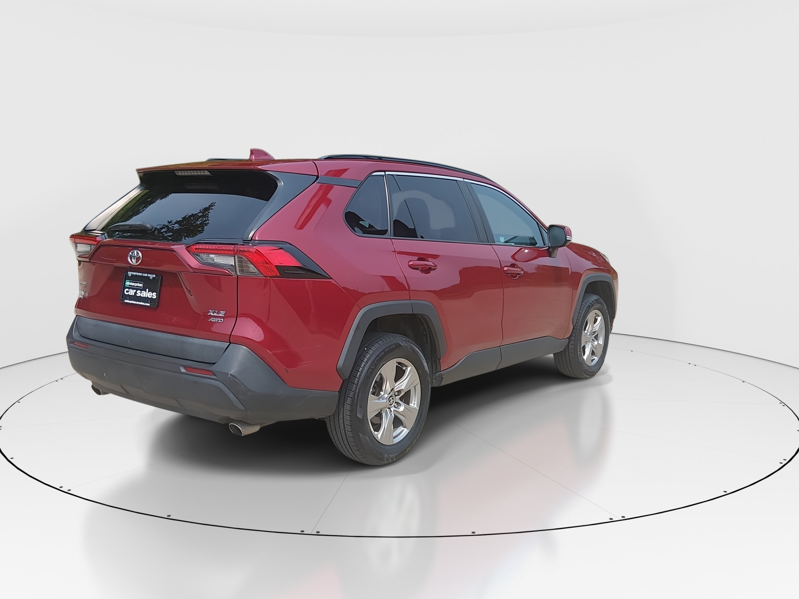 2022 Toyota RAV4 XLE - Photo 7