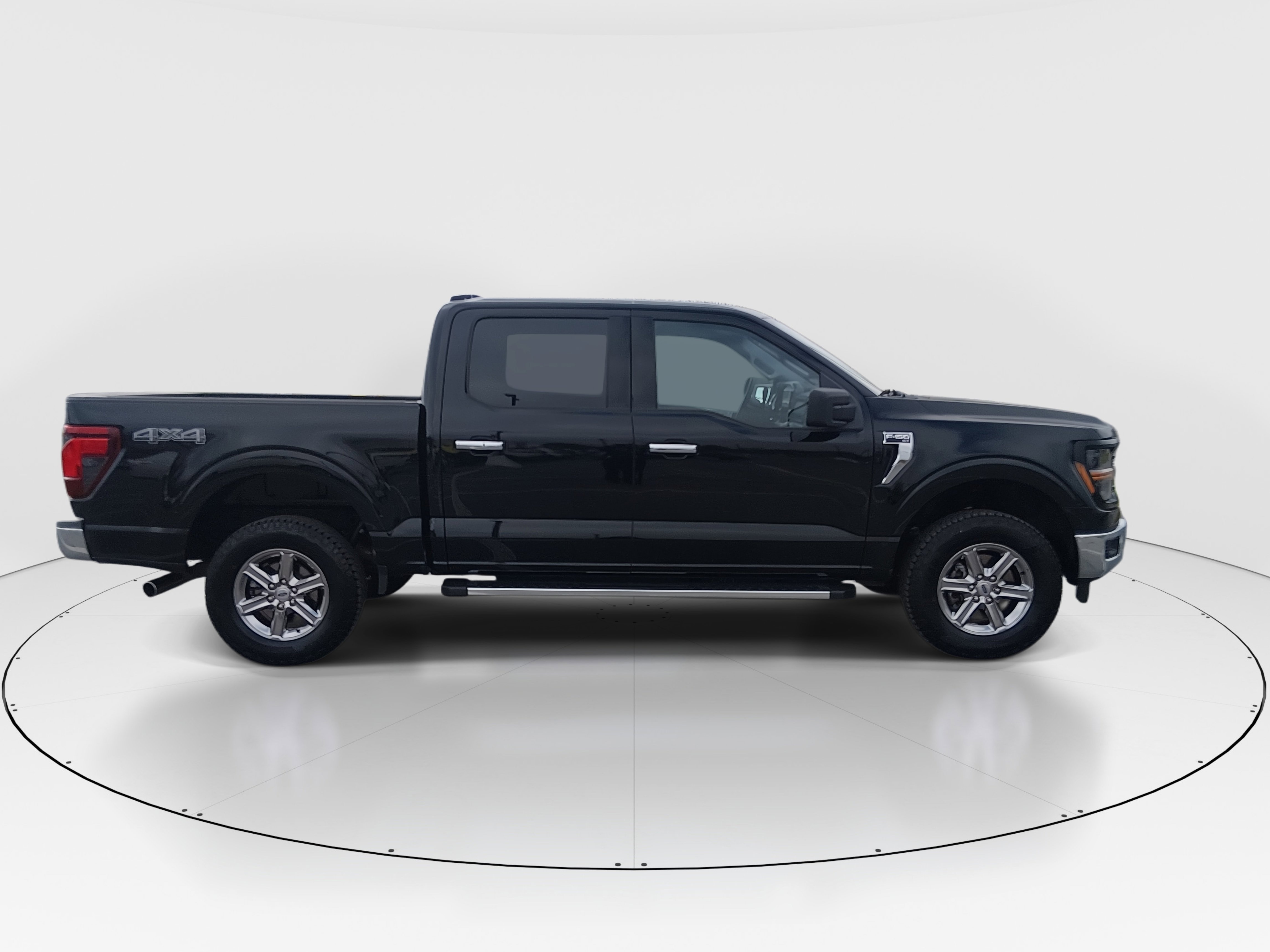 2025 Ford F-150 XLT - Photo 8