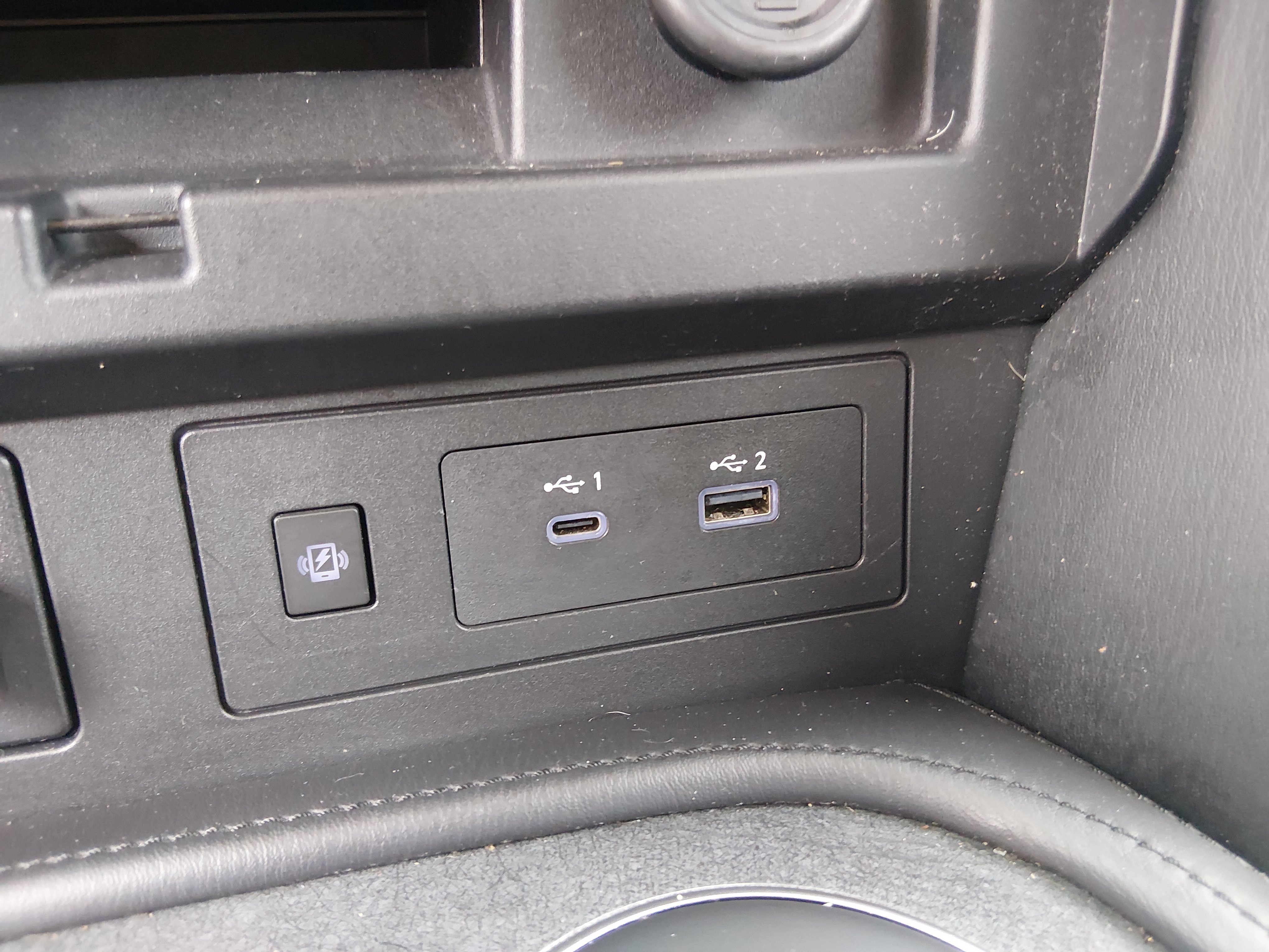 2024 Nissan Armada SV - Photo 21