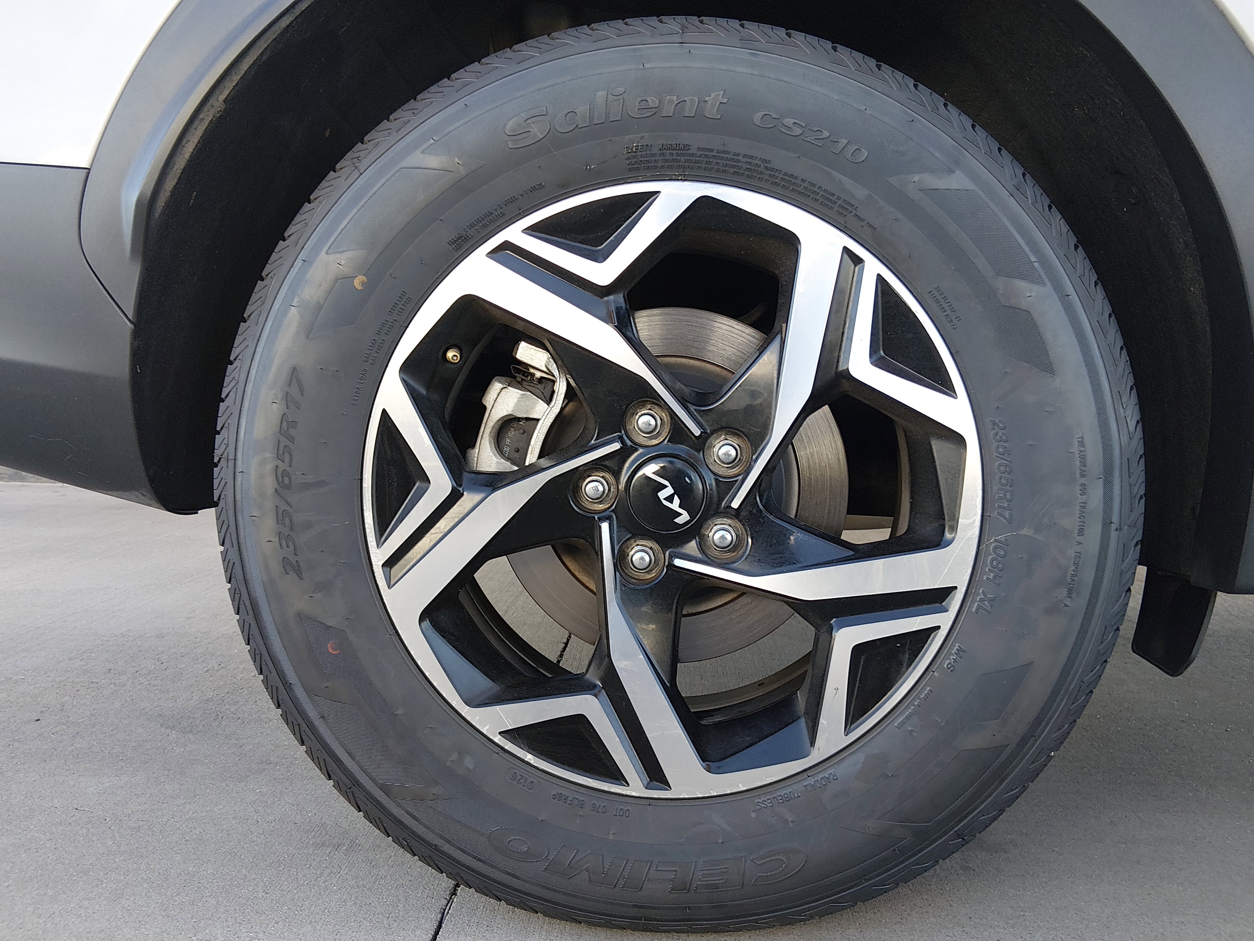 2024 Kia Sportage LX - Photo 10