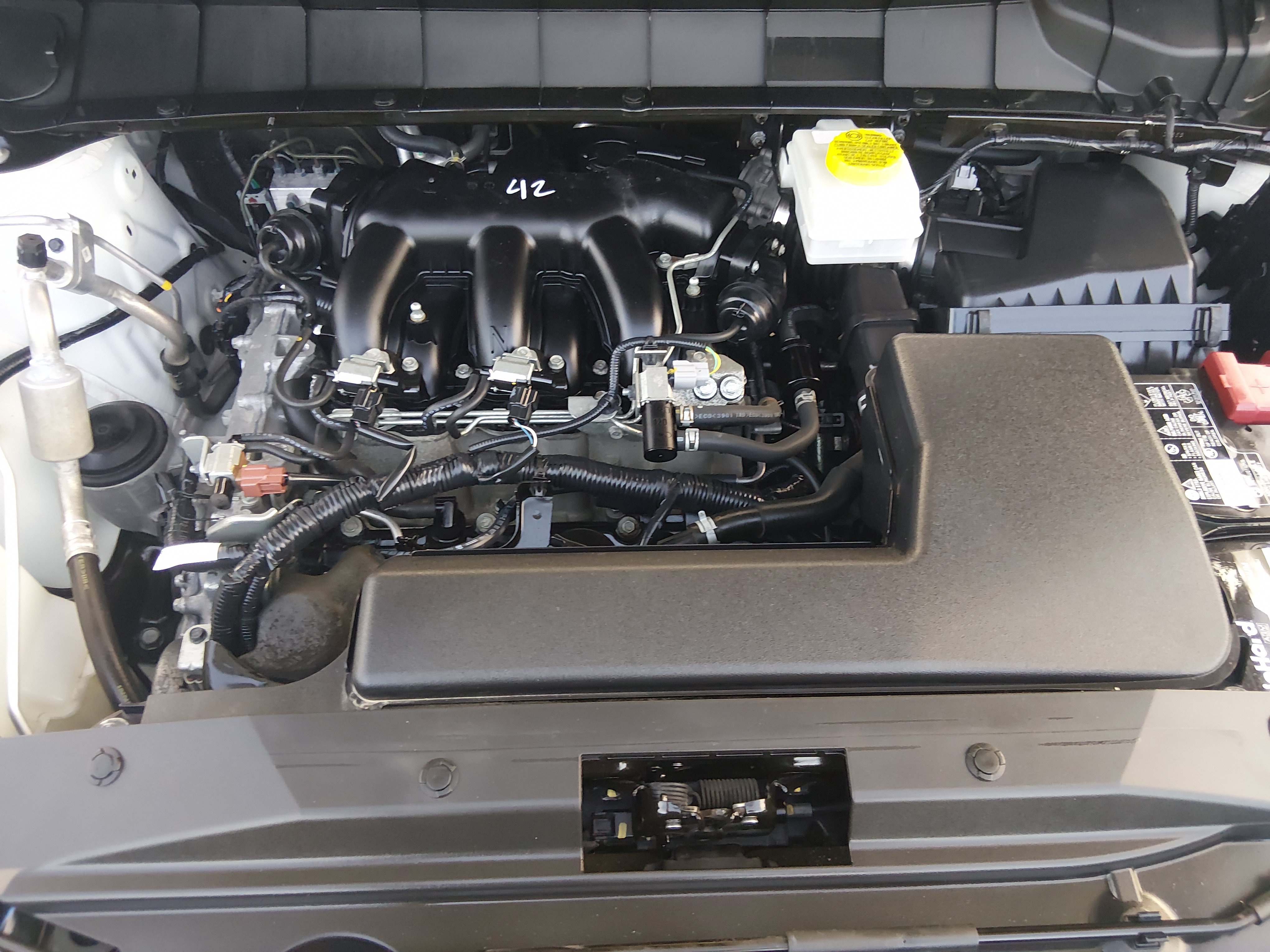 2024 Nissan Pathfinder SV - Photo 9