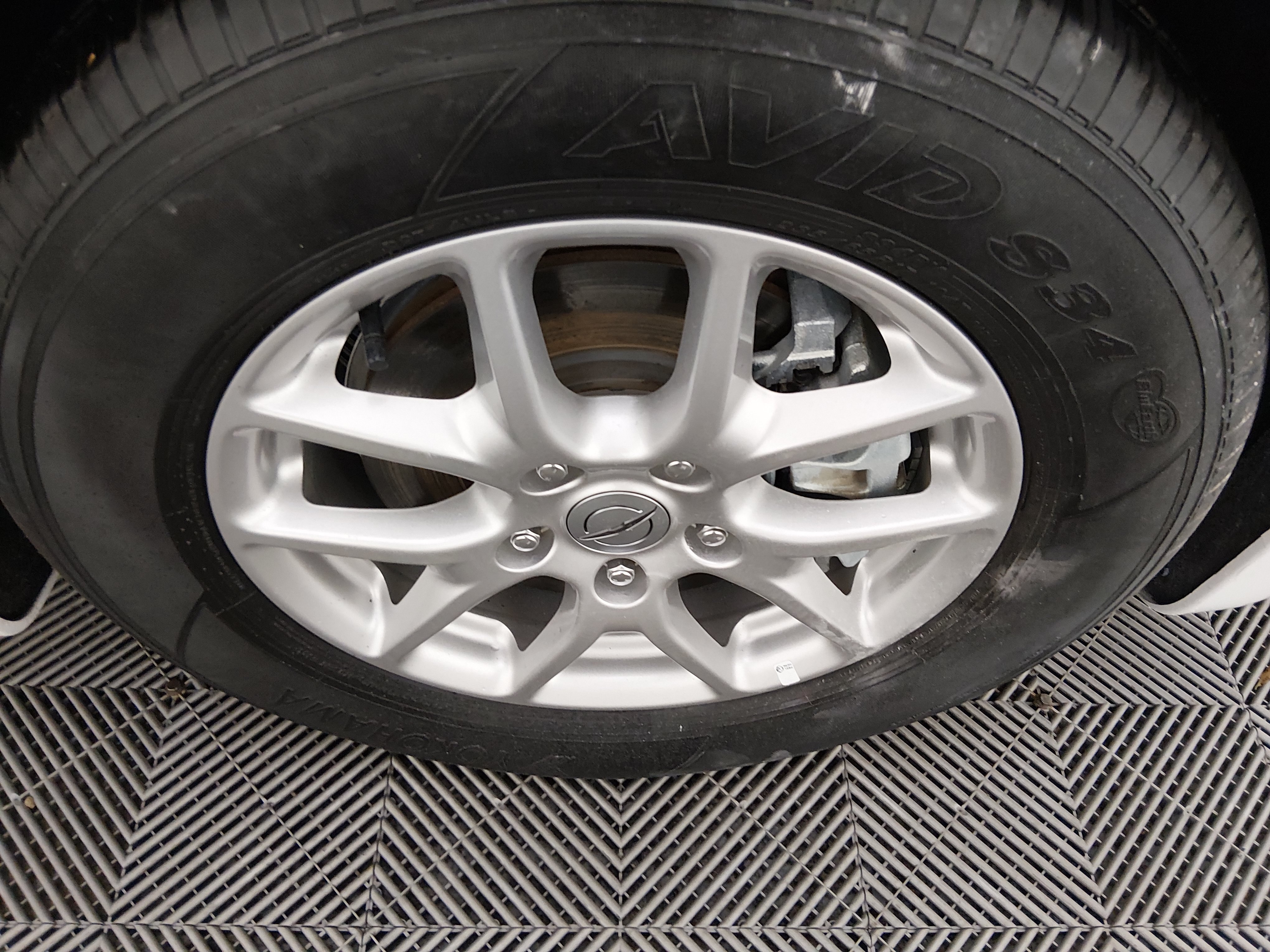 2024 Chrysler Pacifica Touring L - Photo 10