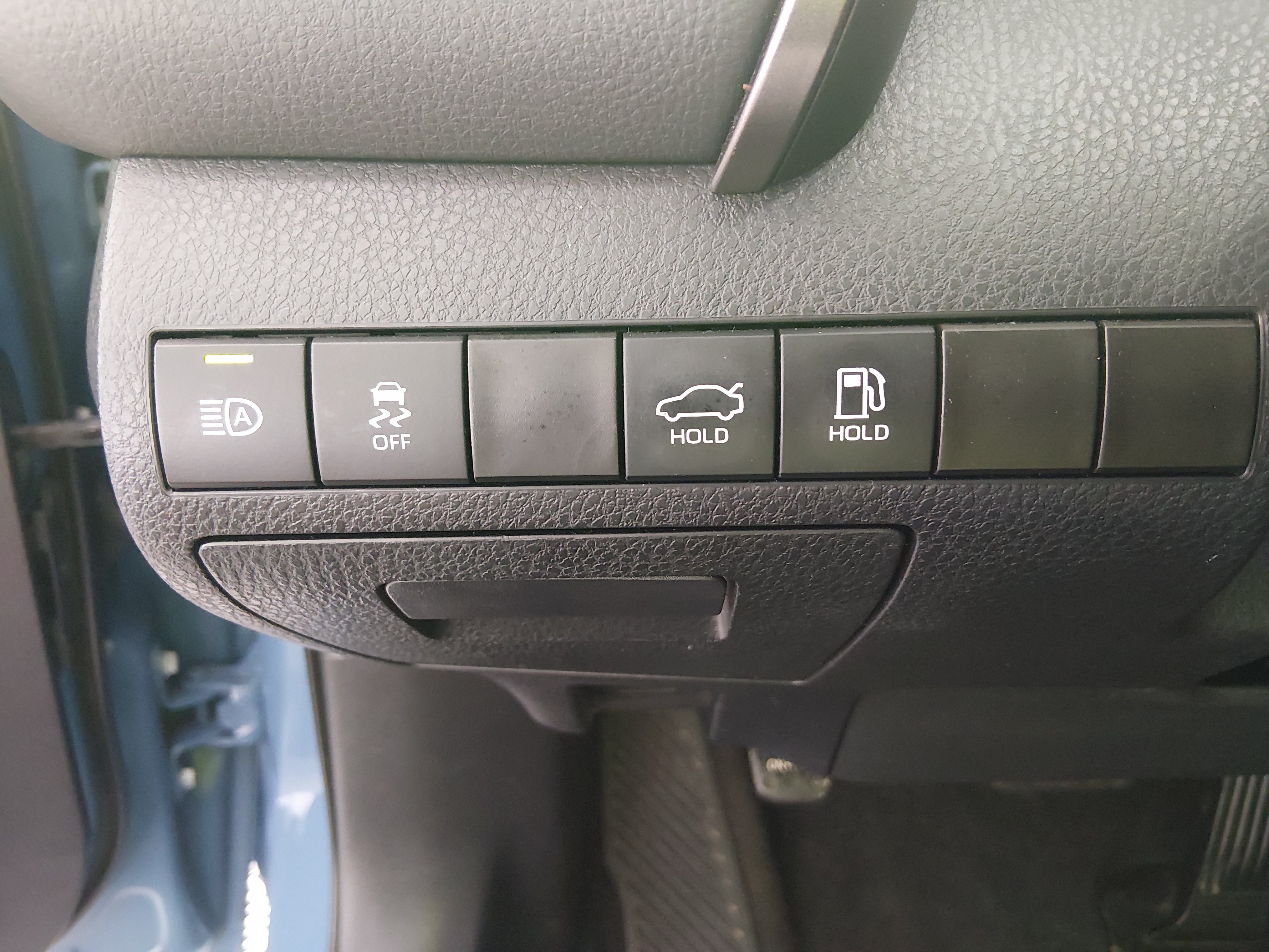 2024 Toyota Camry SE - Photo 13