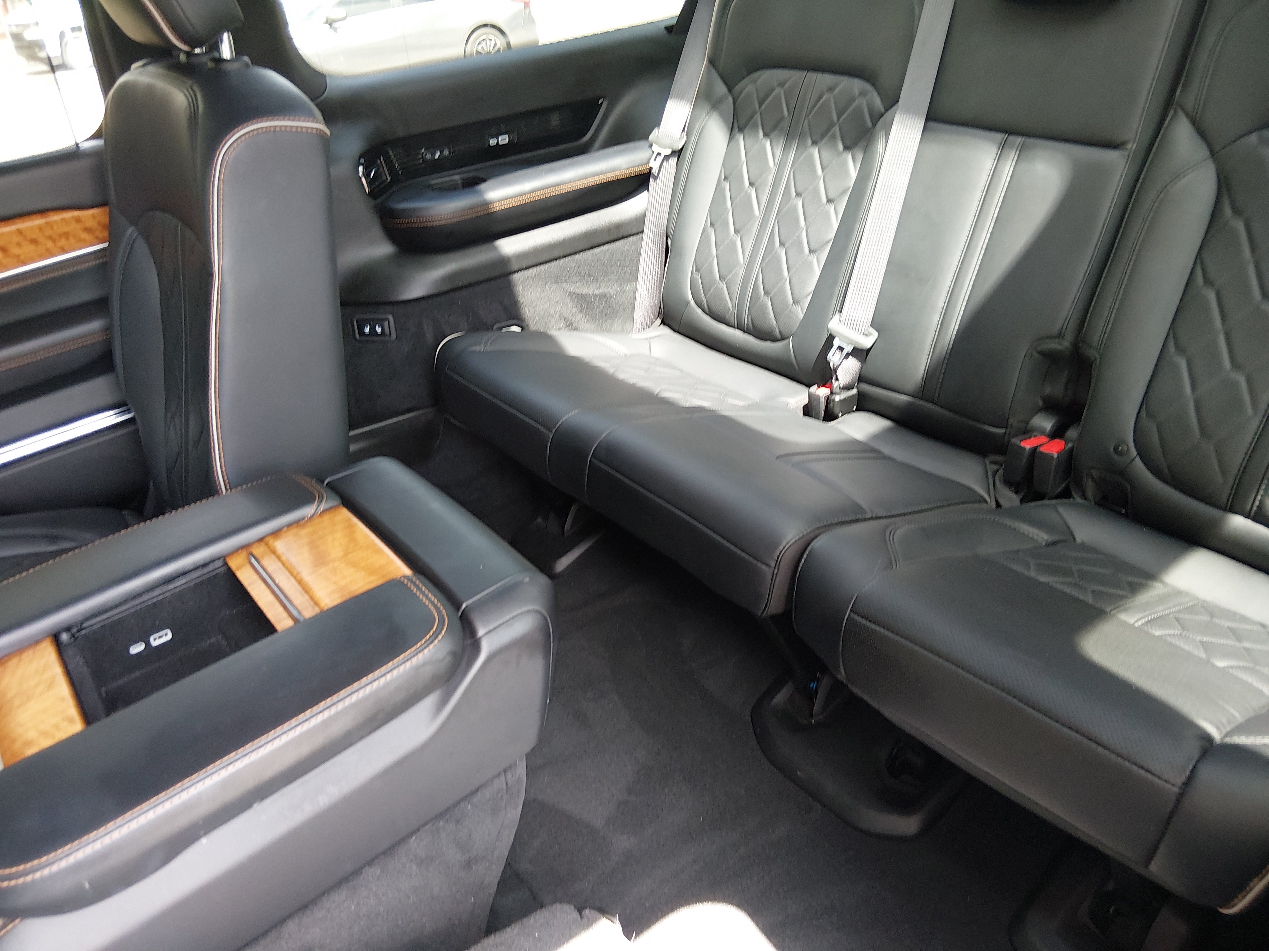 2024 Jeep Grand Wagoneer L Series III - Photo 18