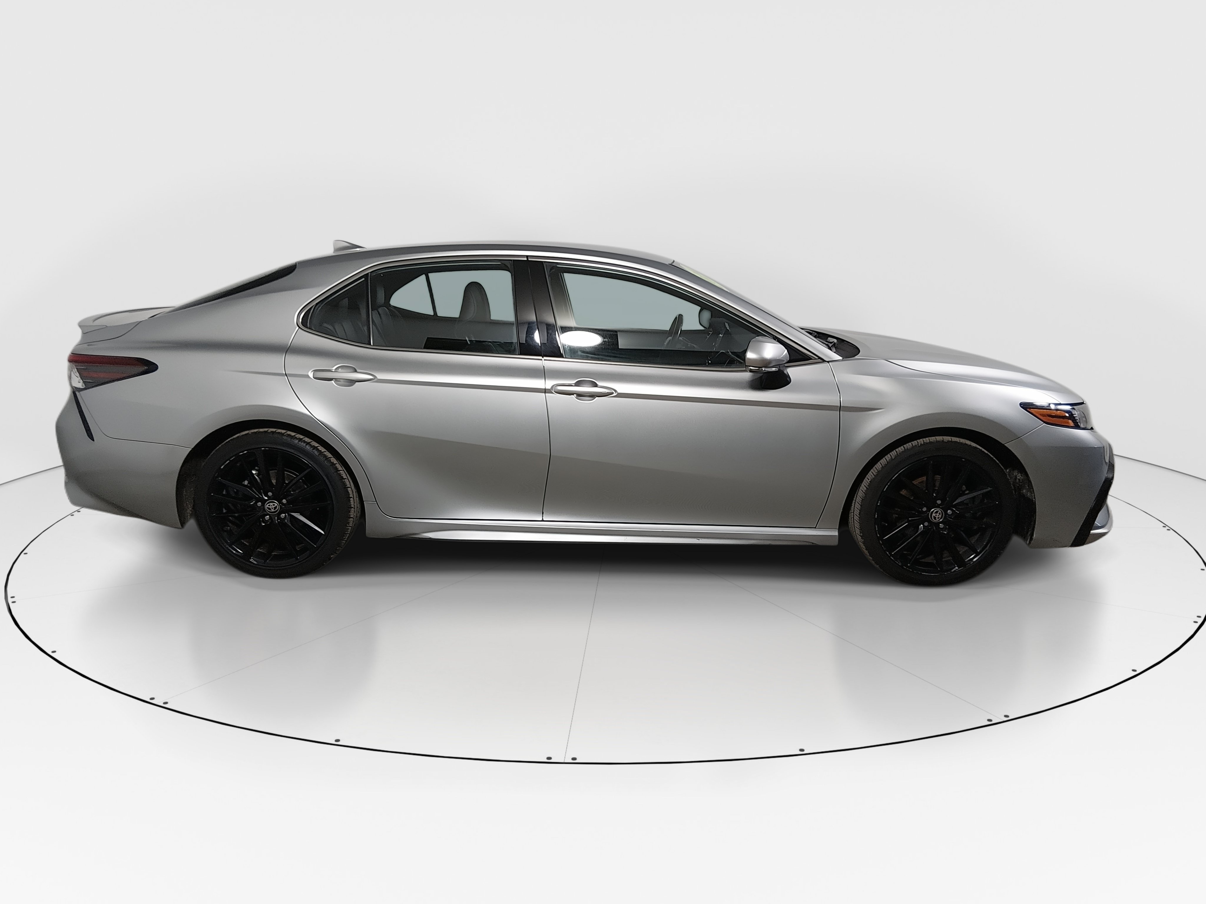 2024 Toyota Camry XSE - Photo 8