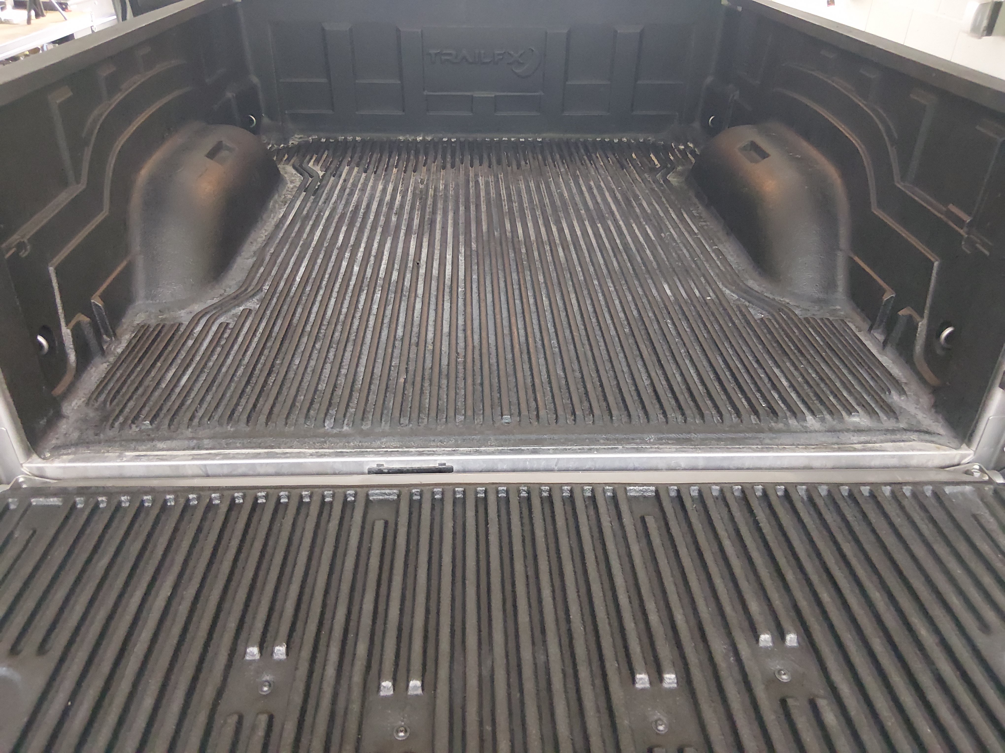 2024 RAM Ram 1500 Classic SLT - Photo 11