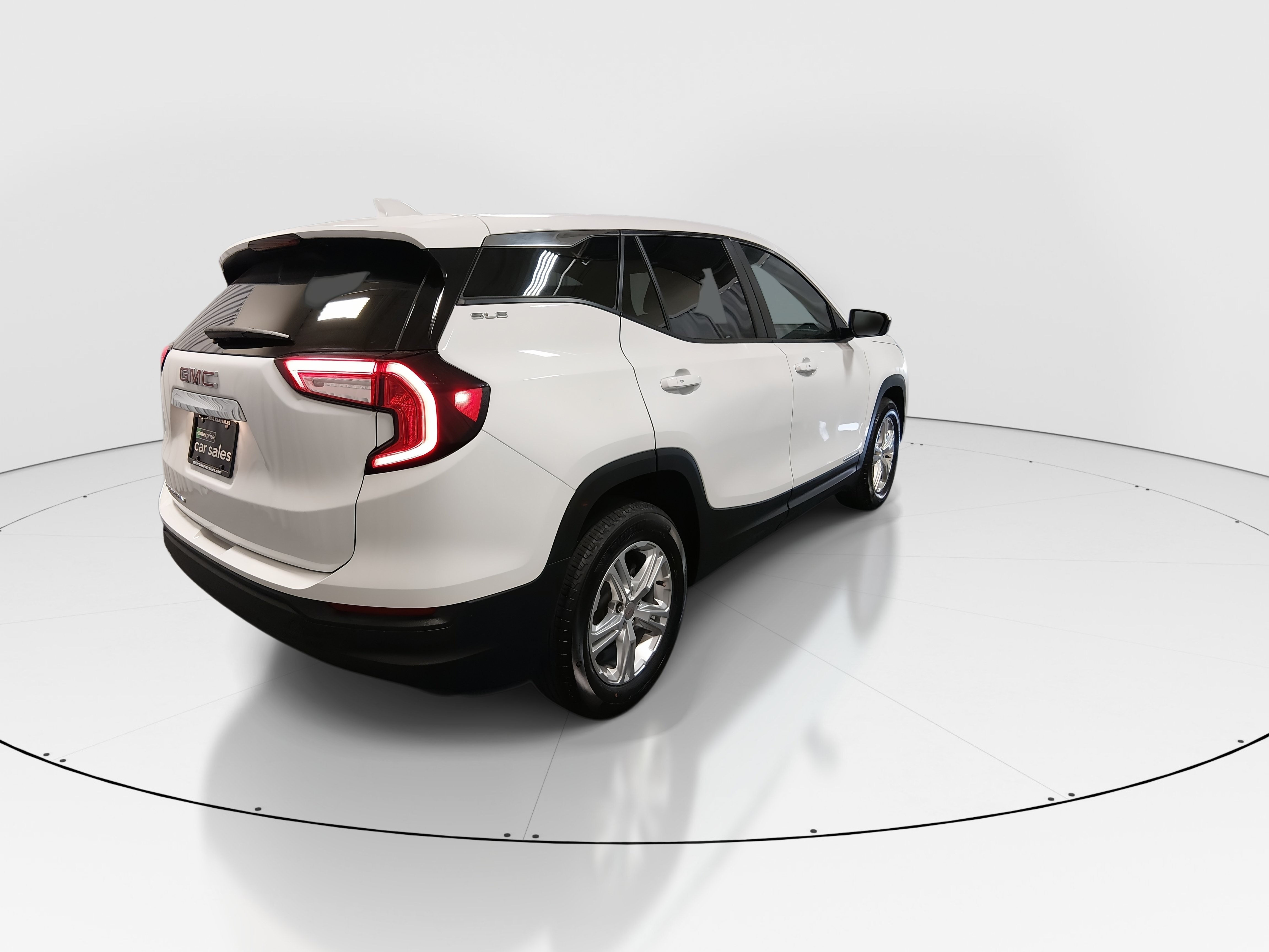2024 GMC Terrain SLE - Photo 7