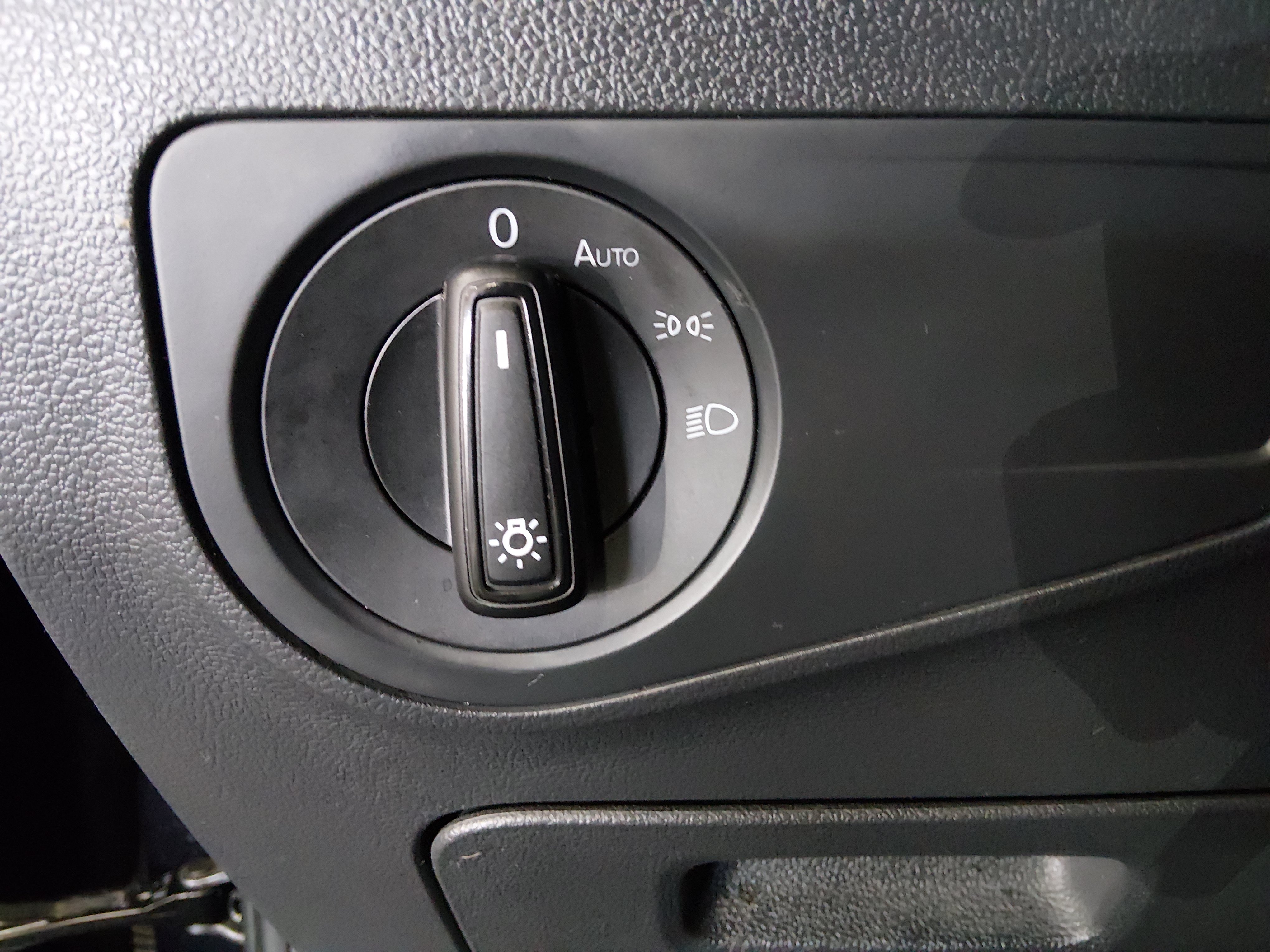 2024 Volkswagen Tiguan S - Photo 13