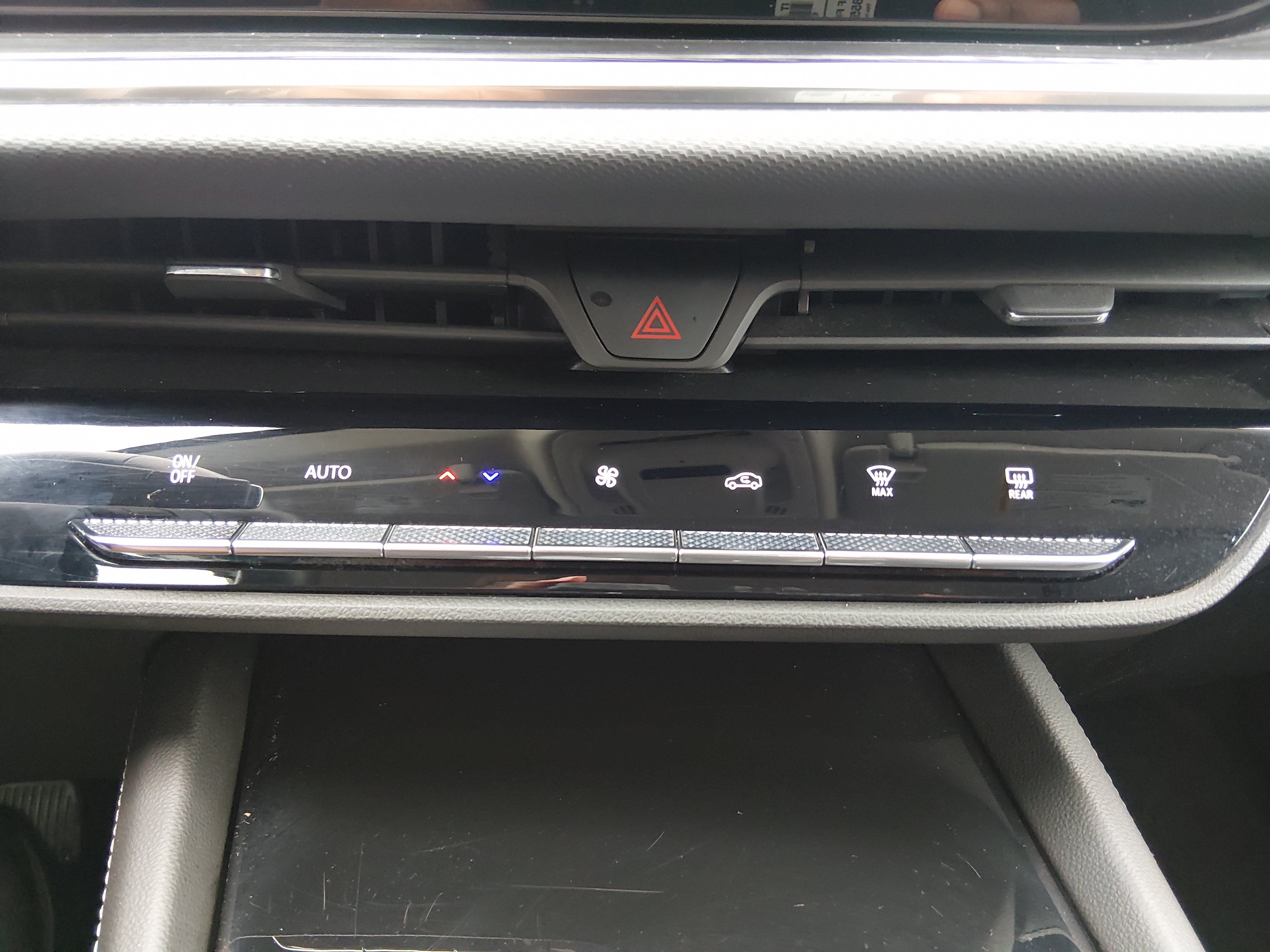 2024 Buick Envision Preferred - Photo 18