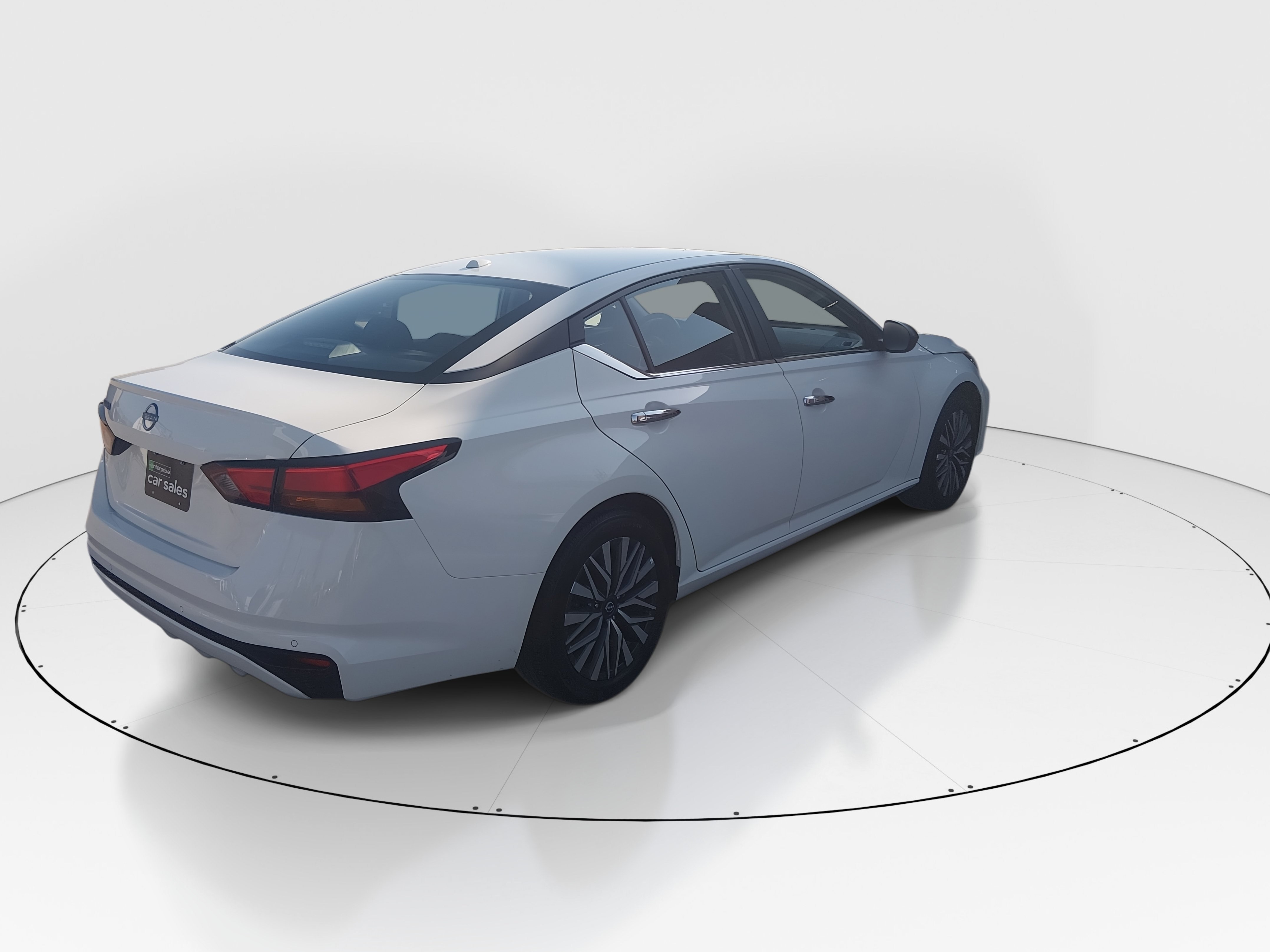 2025 Nissan Altima SV - Photo 7