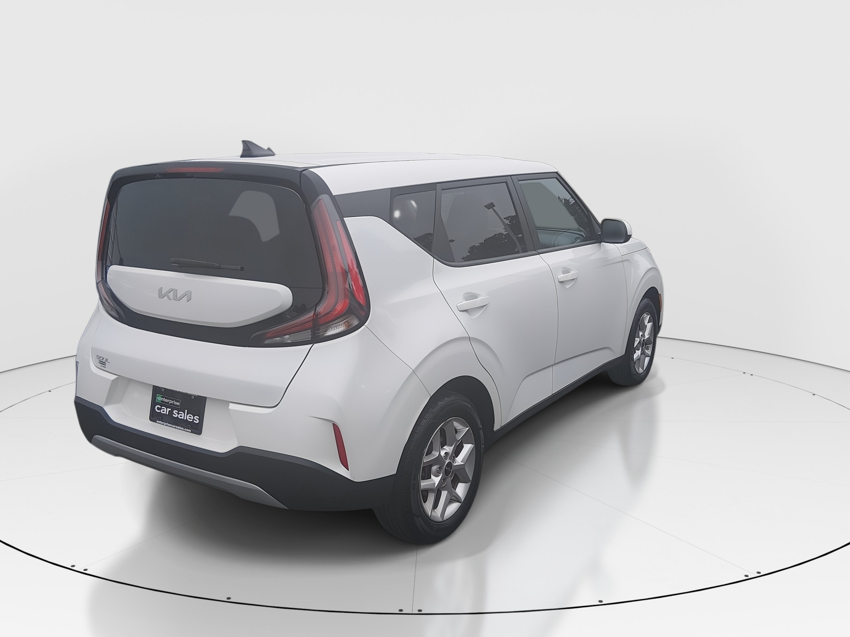 2024 Kia Soul LX - Photo 7