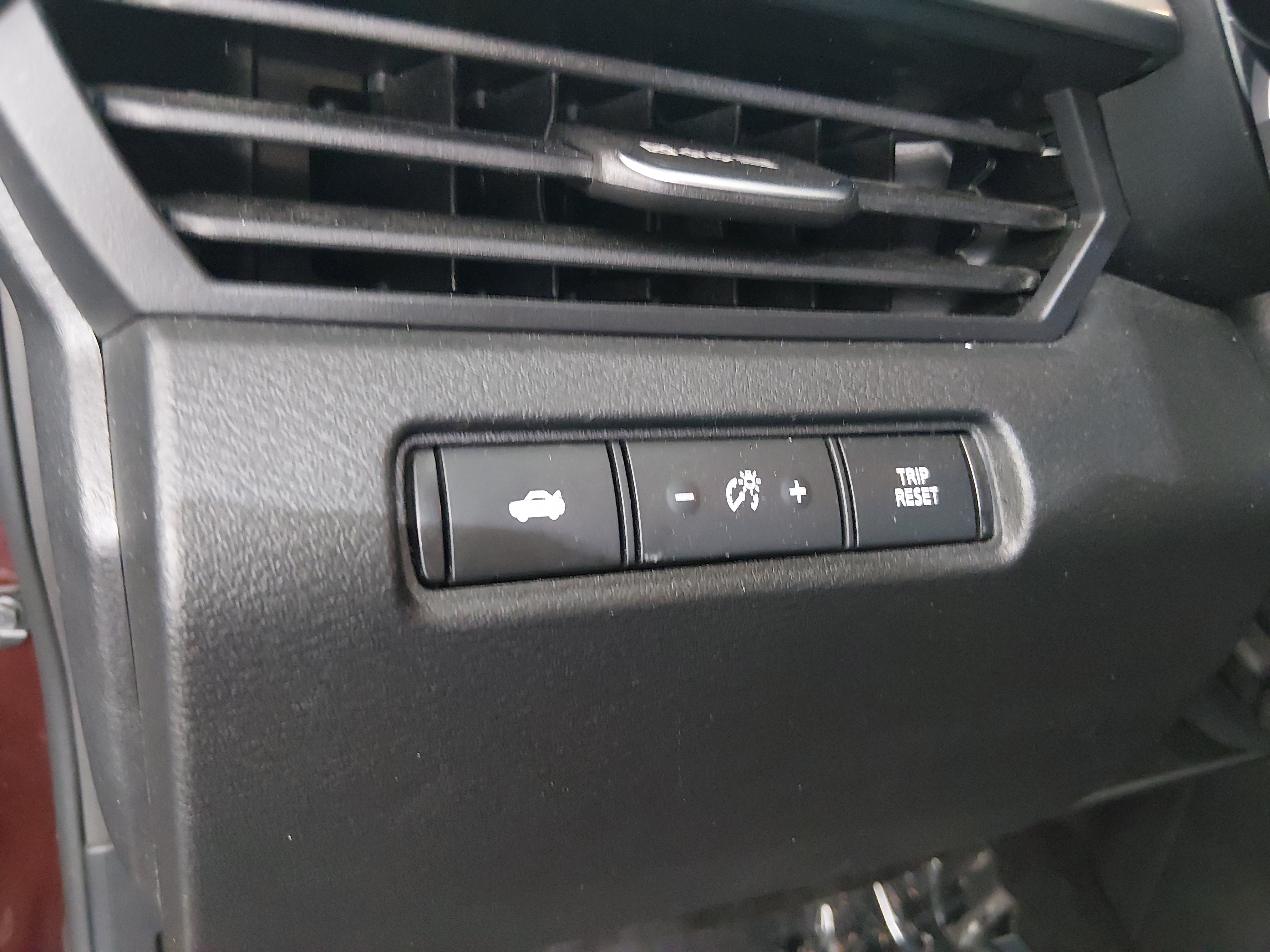 2024 Nissan Altima SV - Photo 13
