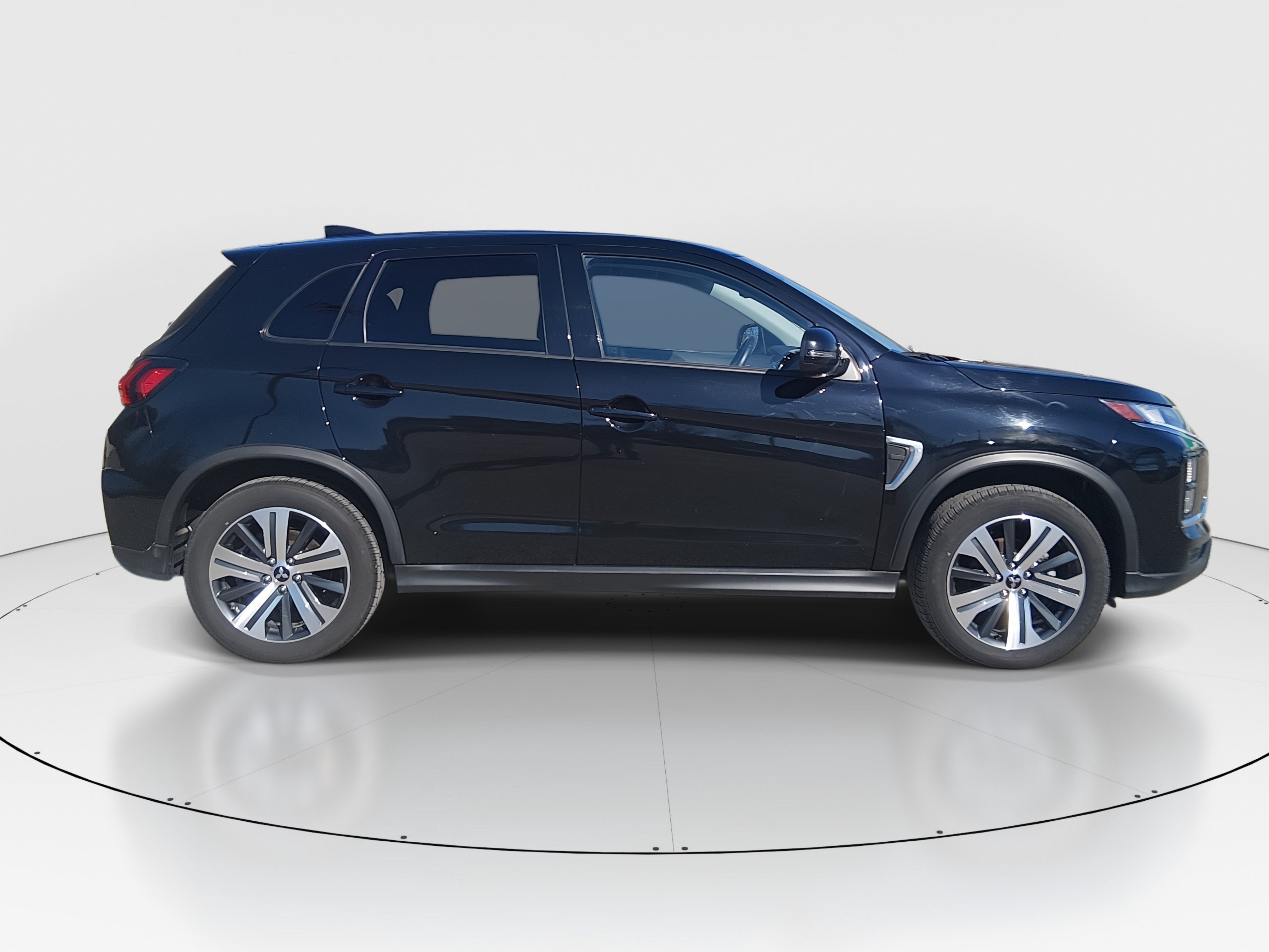 2024 Mitsubishi Outlander Sport SE - Photo 8