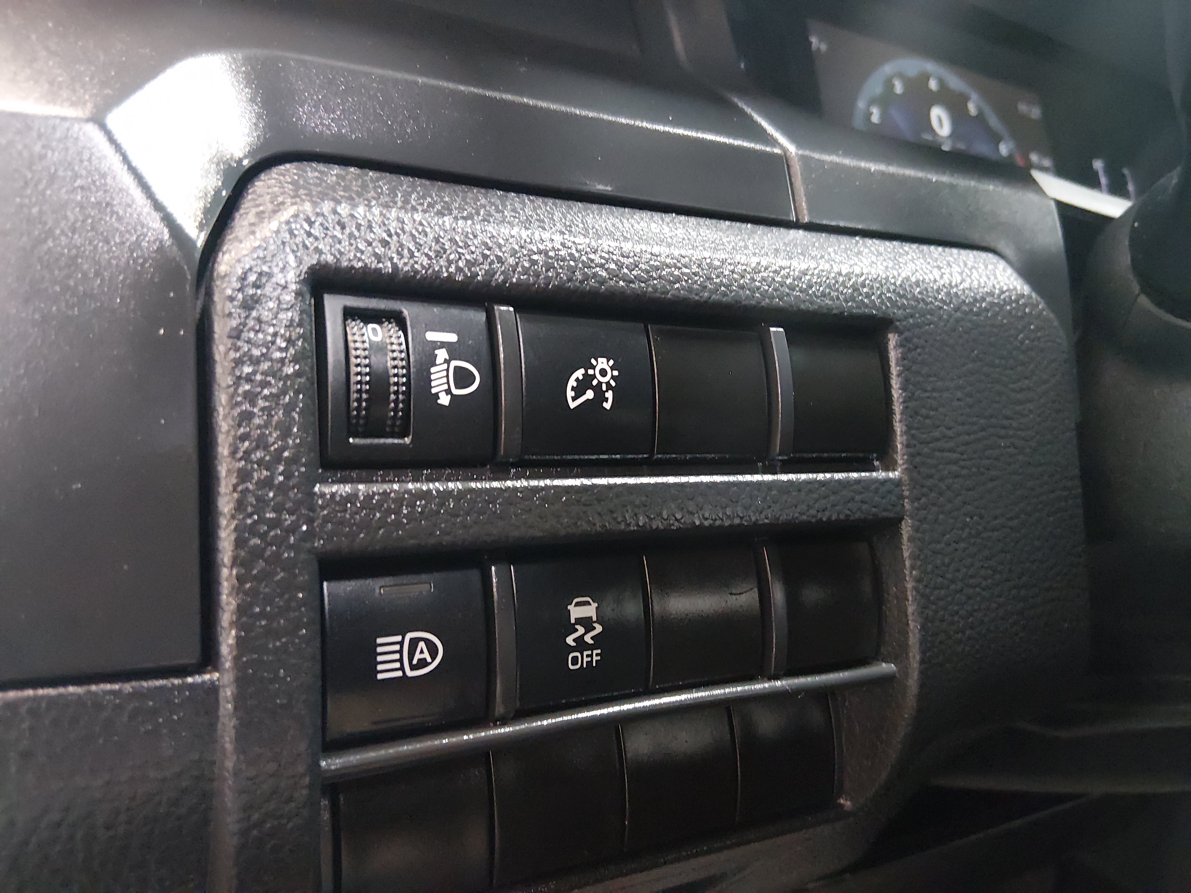 2024 Toyota Tacoma SR - Photo 13