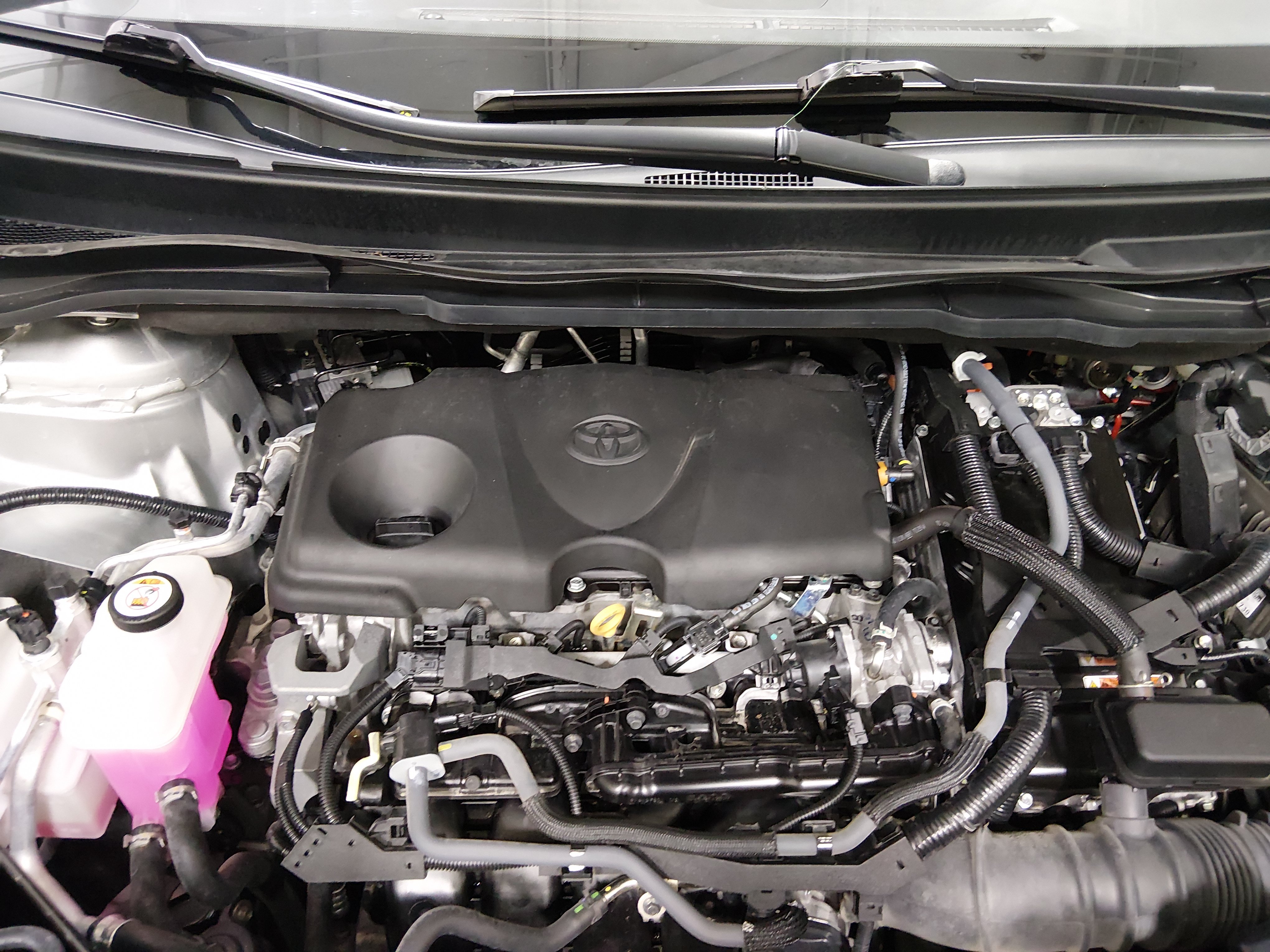 2024 Toyota Sienna XLE - Photo 9