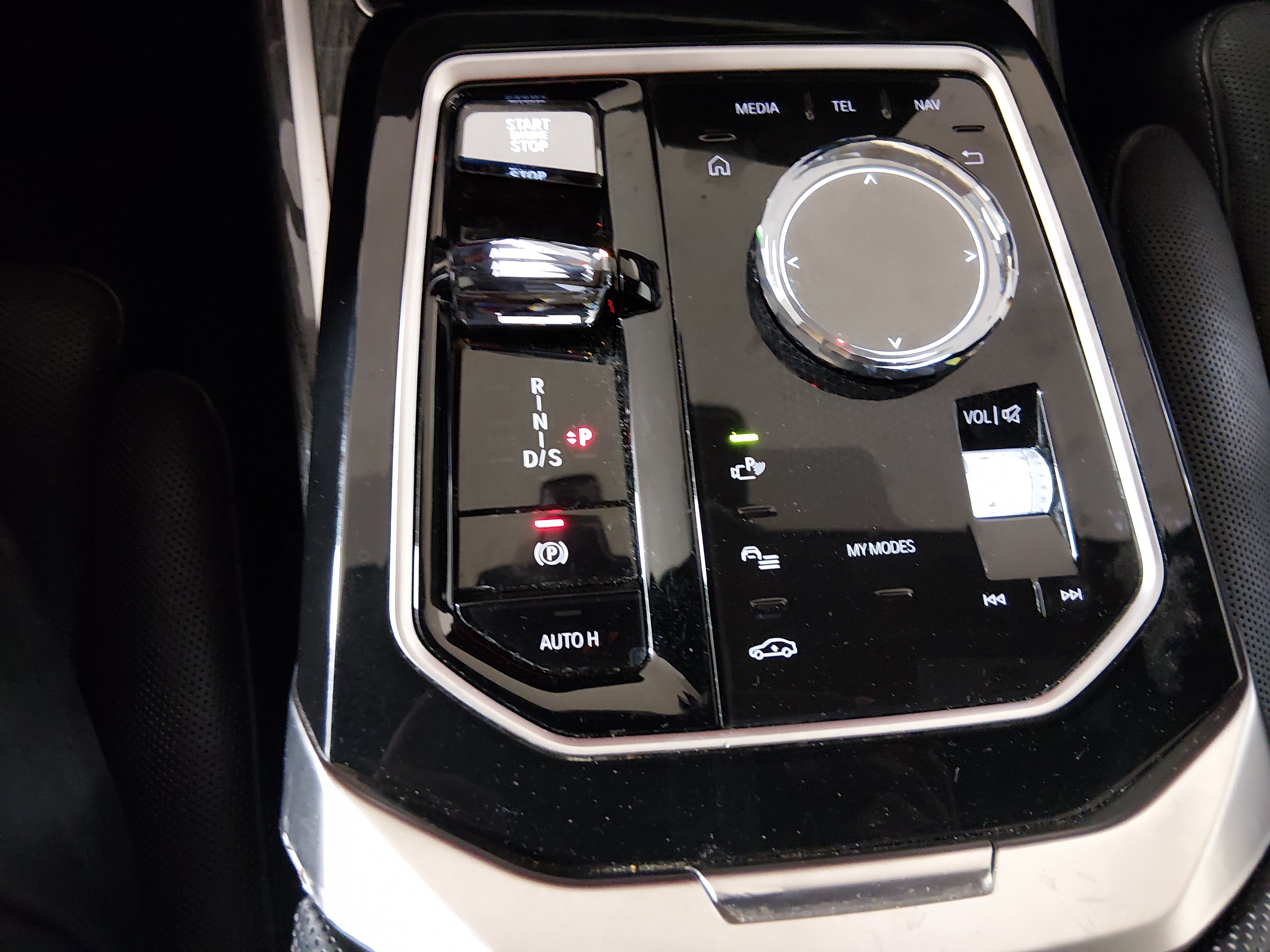 2024 BMW 7 Series 740i - Photo 16