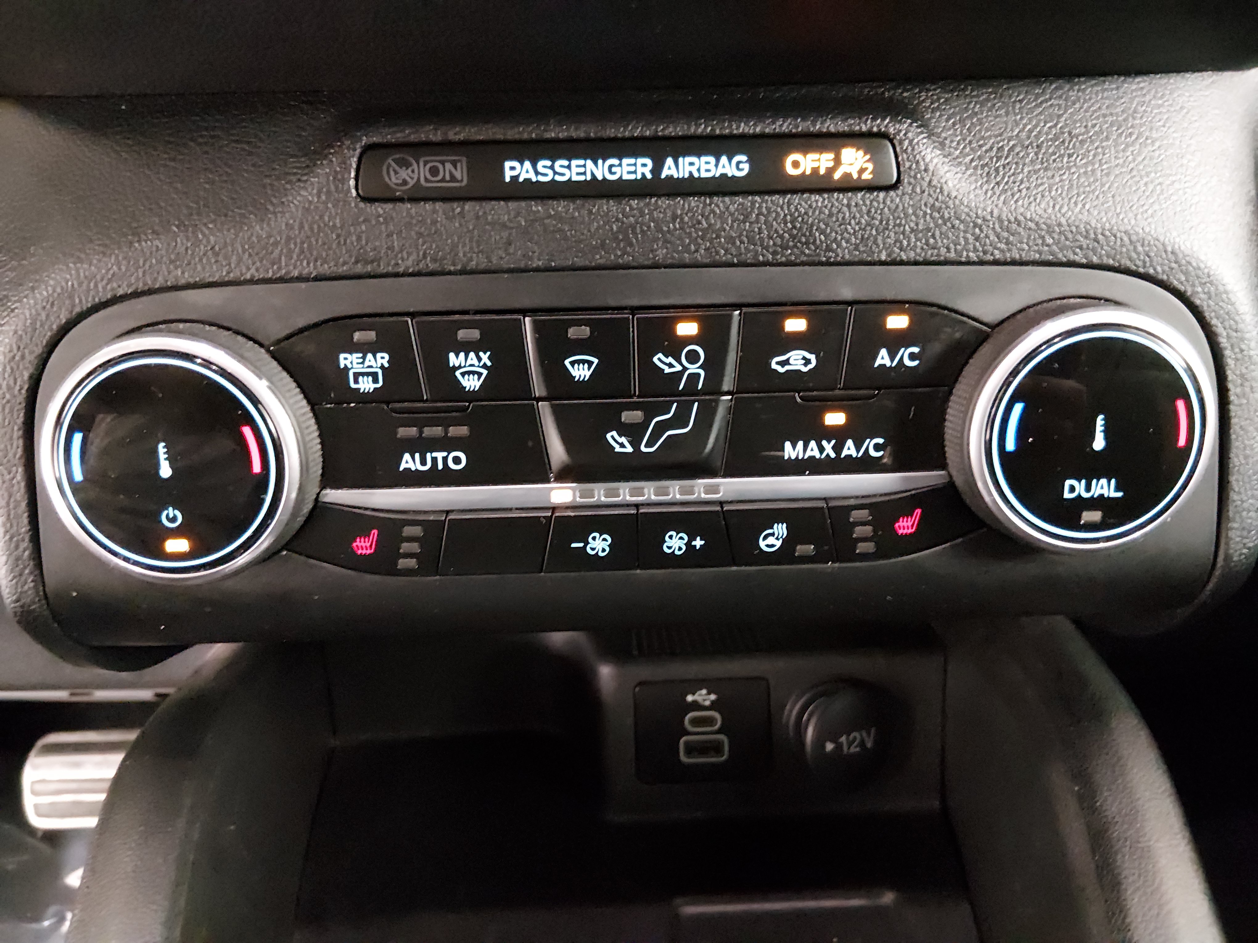 2024 Ford Escape ST-Line - Photo 17