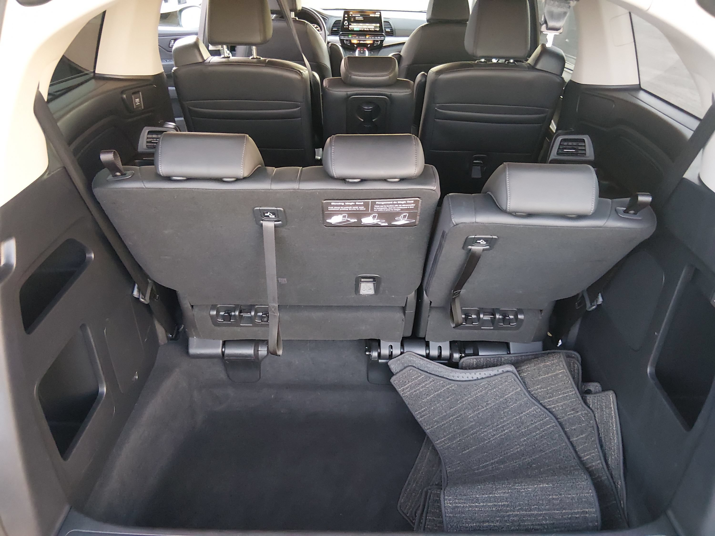 2025 Honda Odyssey EX-L - Photo 11