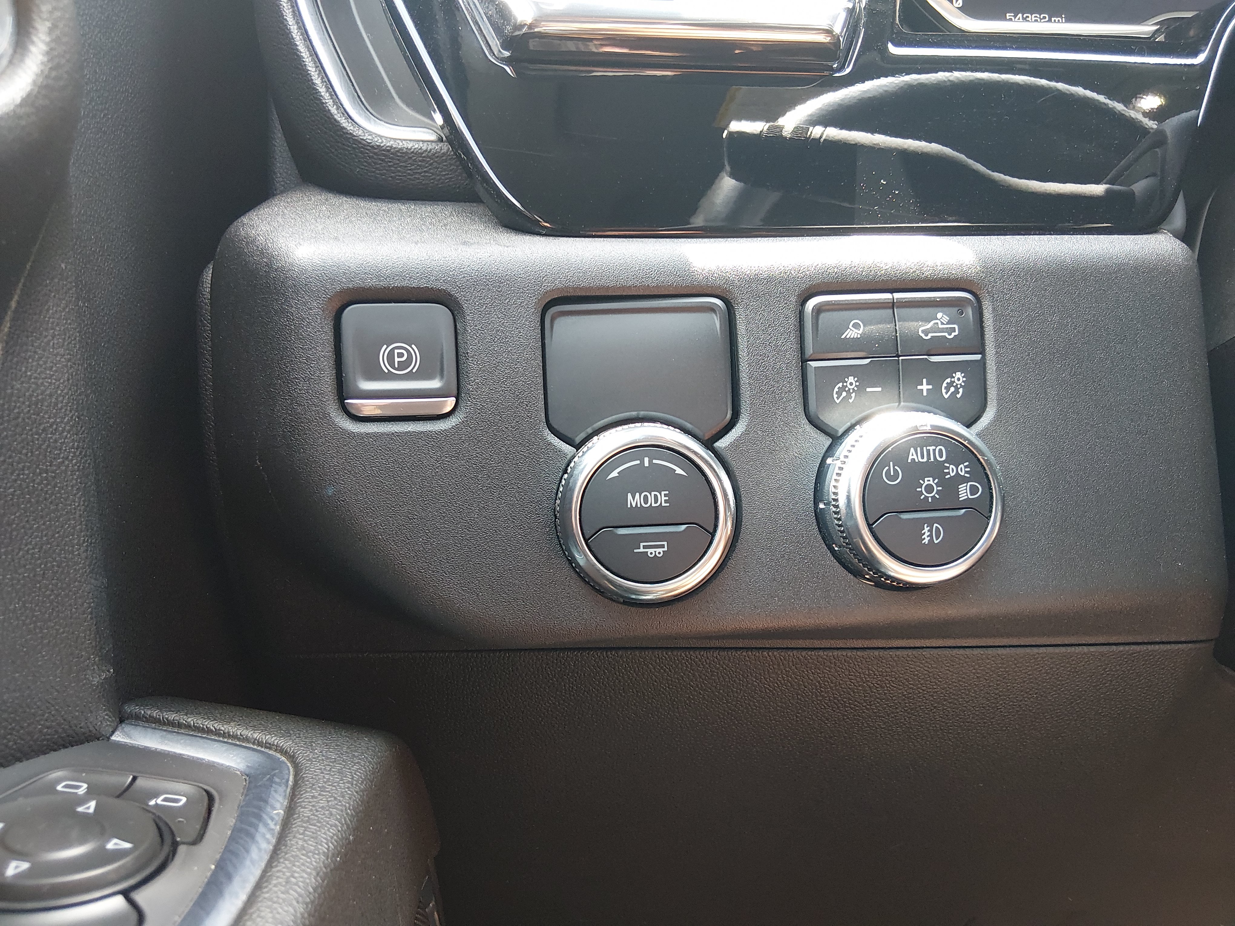 2024 GMC Sierra 1500 SLT - Photo 13