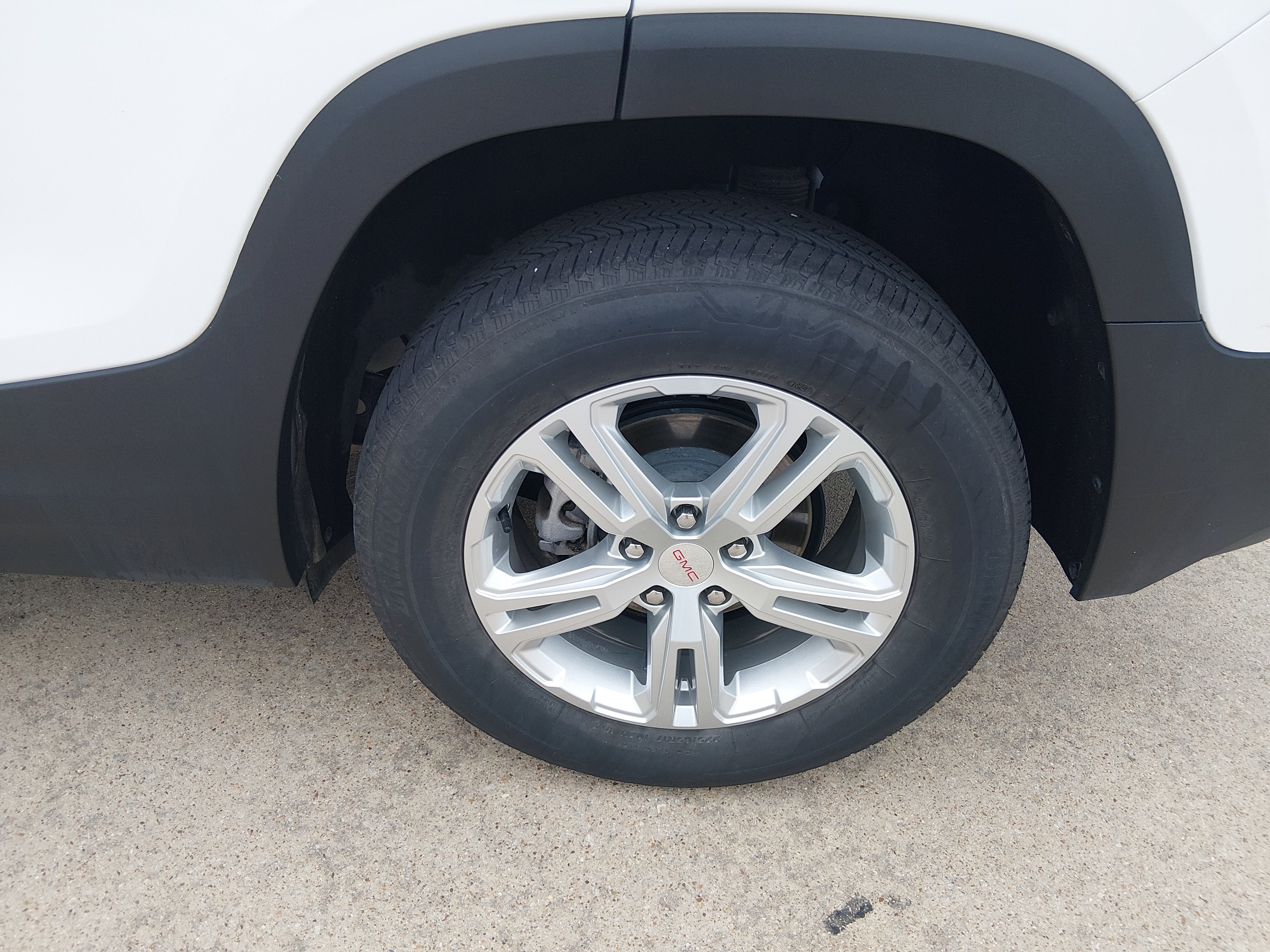 2024 GMC Terrain SLE - Photo 10