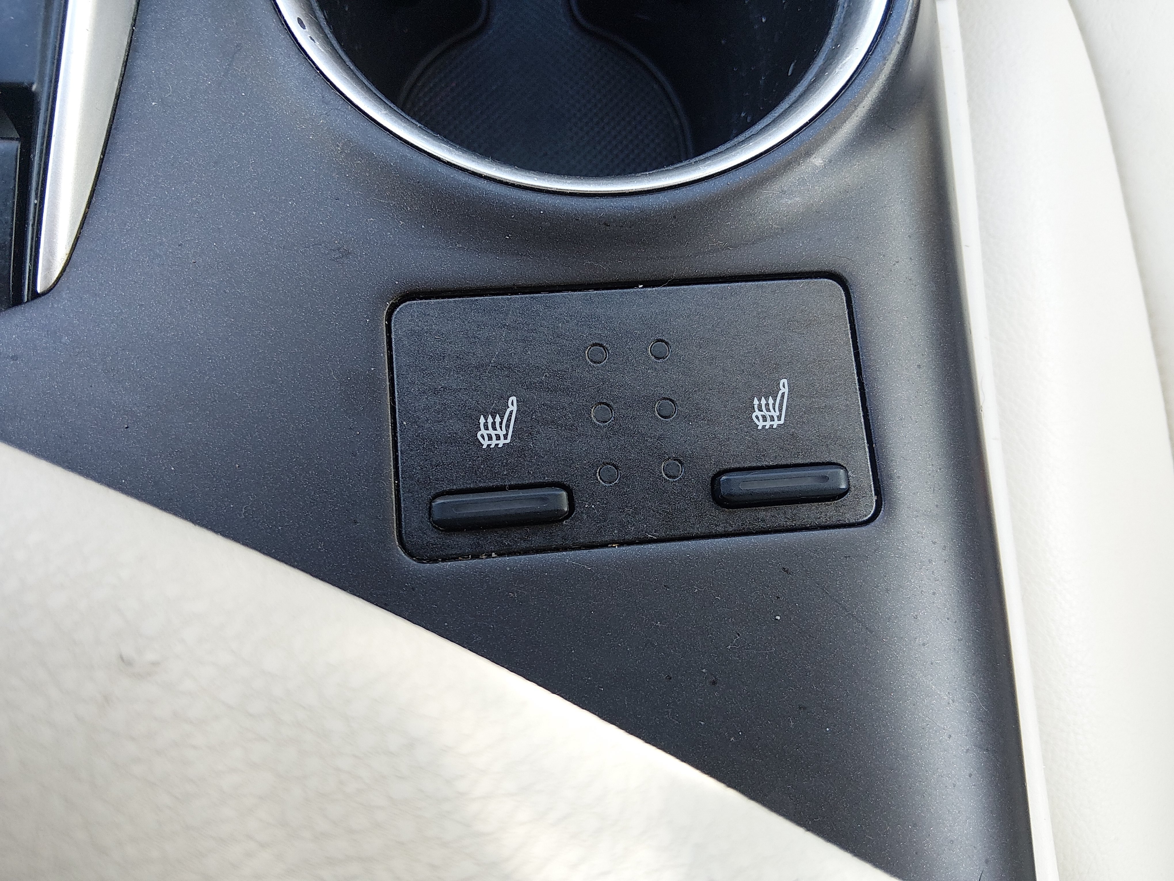 2022 Toyota Camry XLE - Photo 17