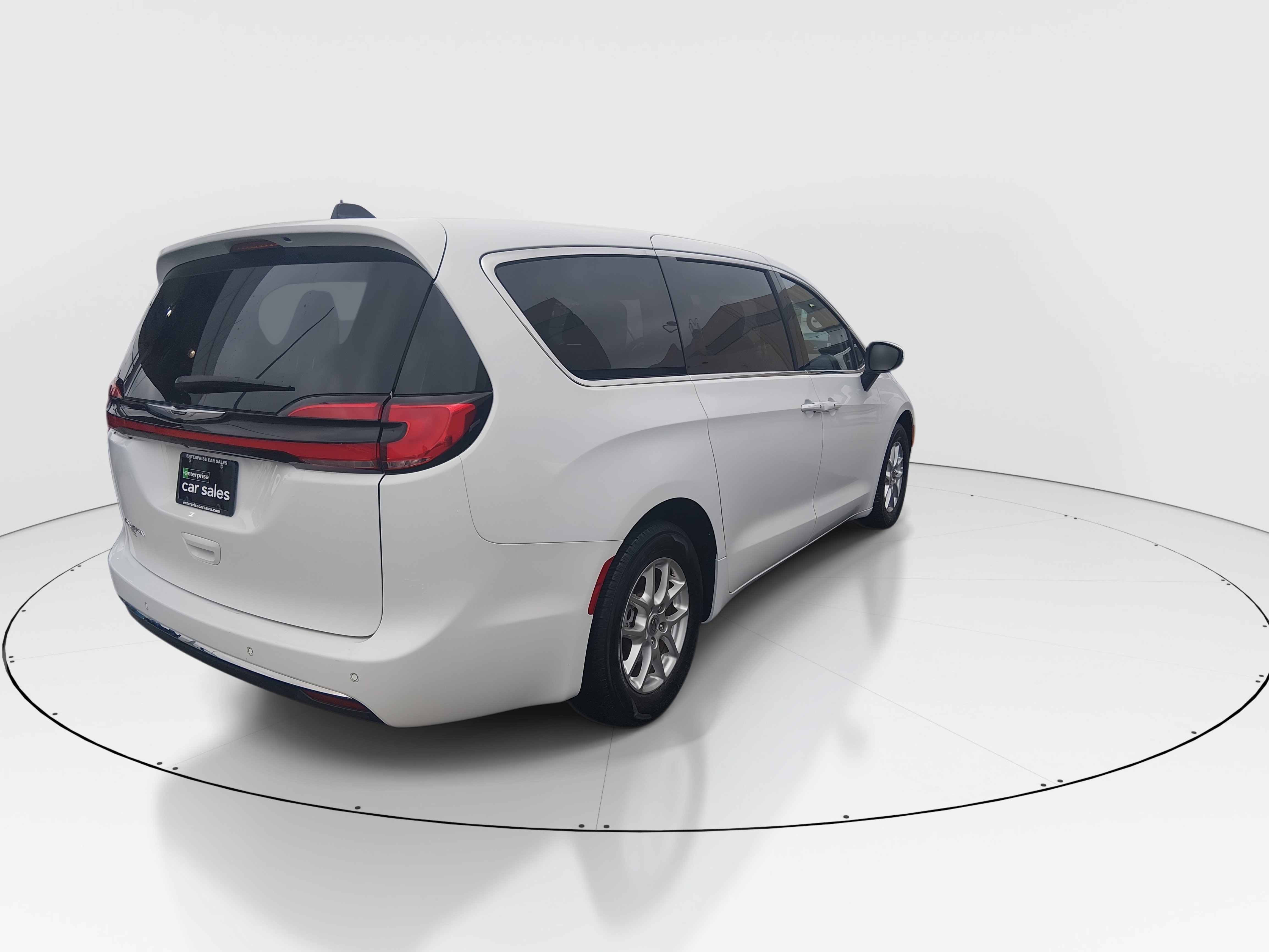 2023 Chrysler Pacifica Touring L - Photo 7