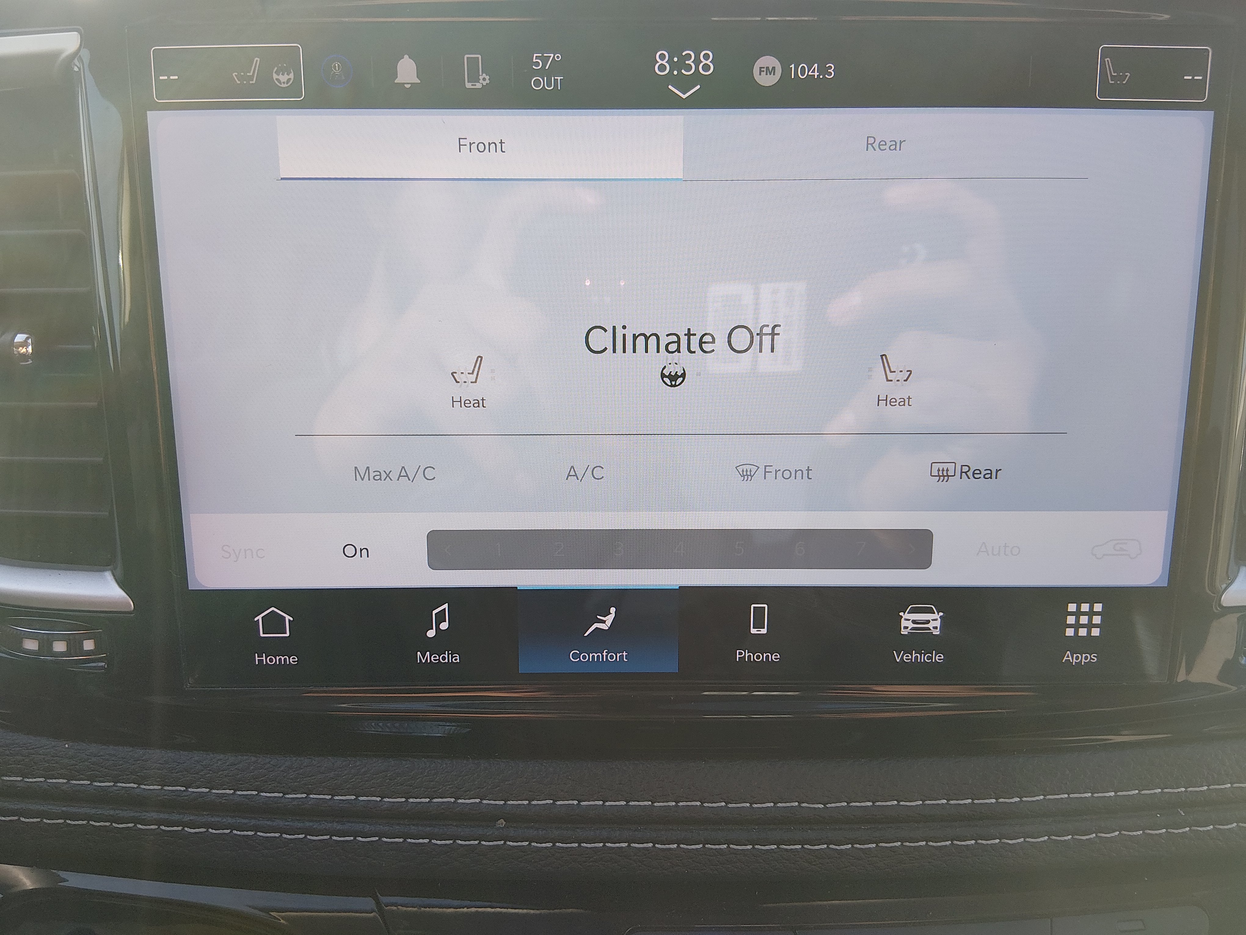 2023 Chrysler Pacifica Hybrid Touring L - Photo 18