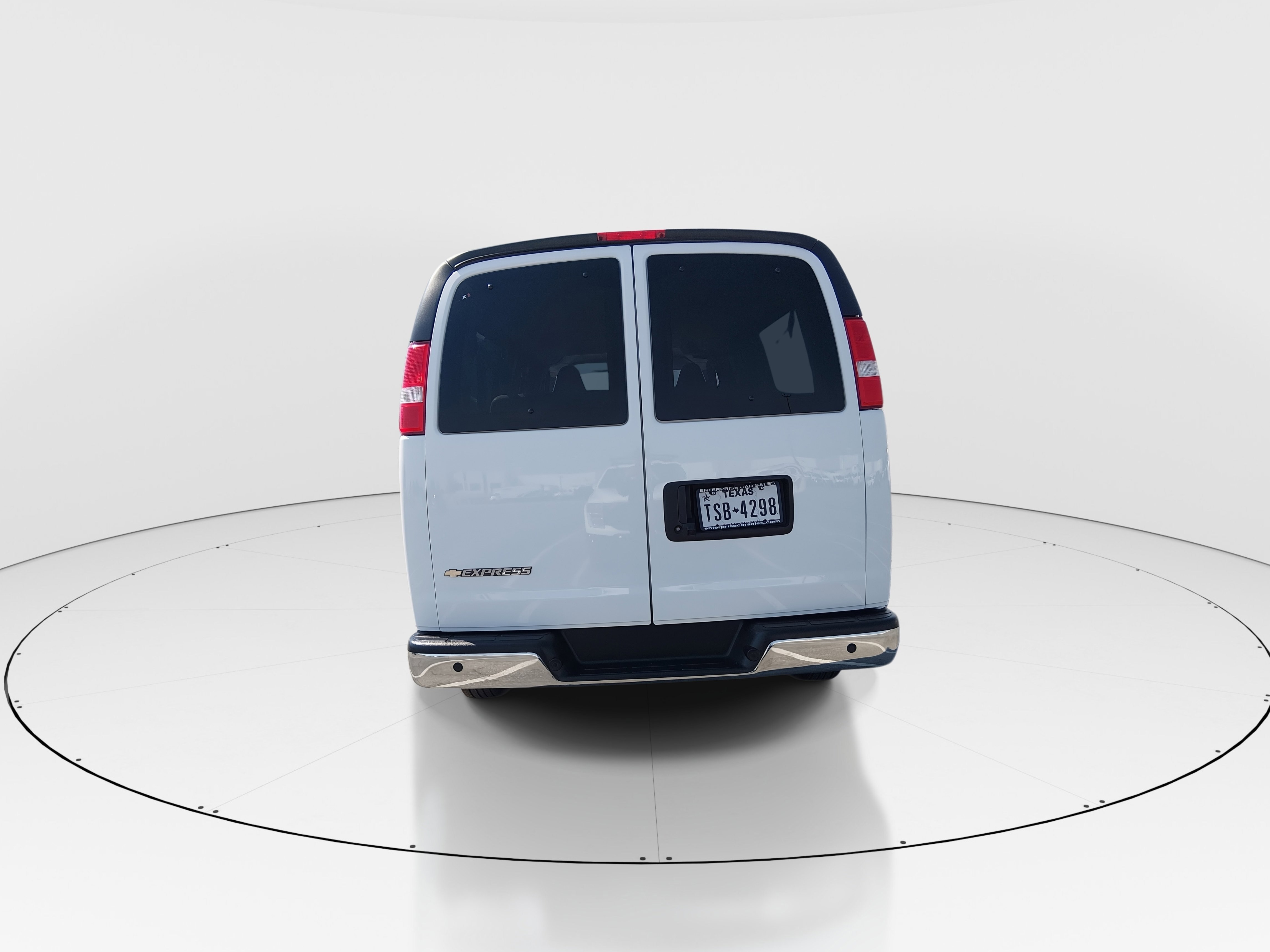 2023 Chevrolet Express Passenger LT - Photo 6