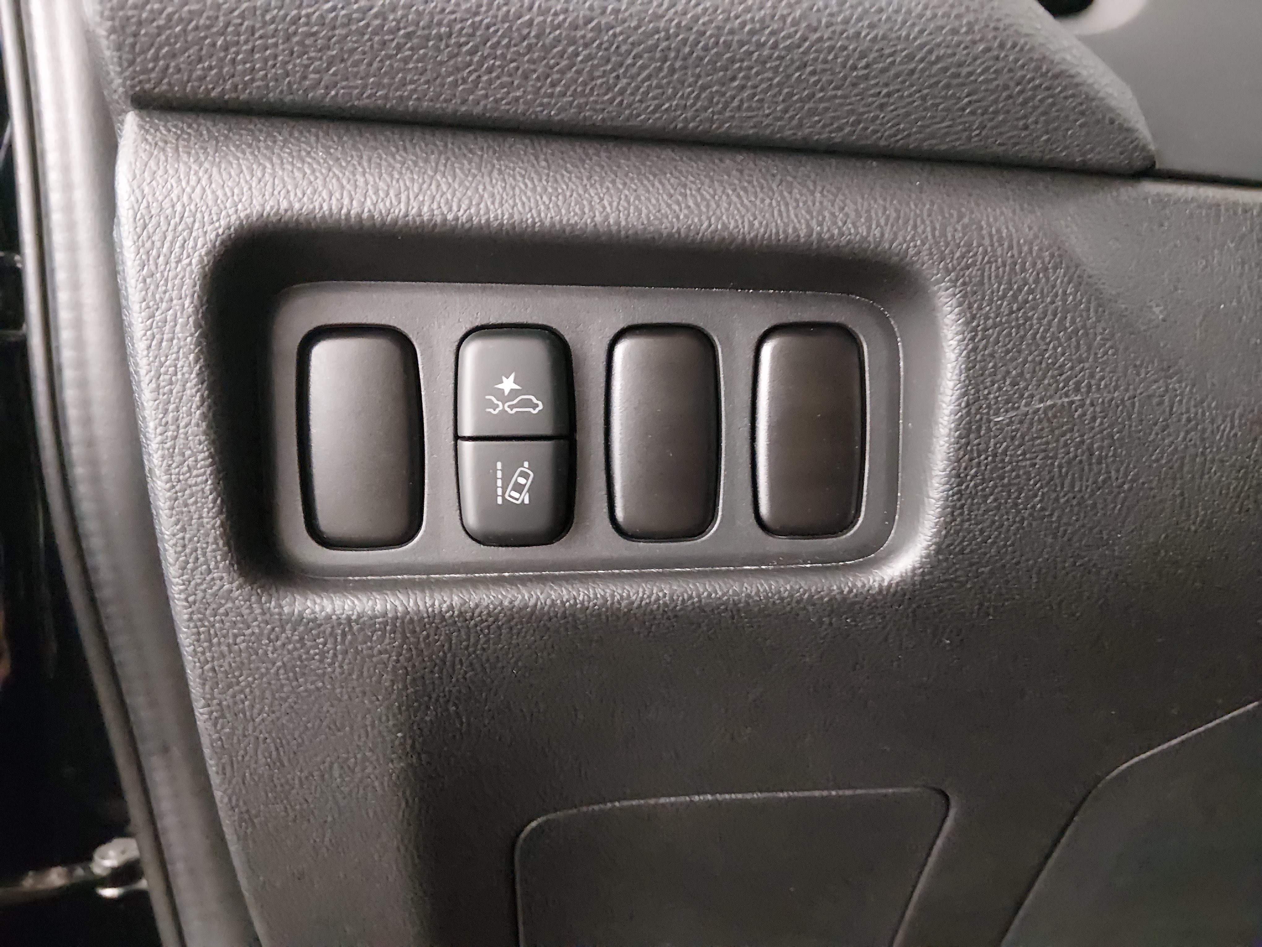 2025 Mitsubishi Outlander Sport ES - Photo 13