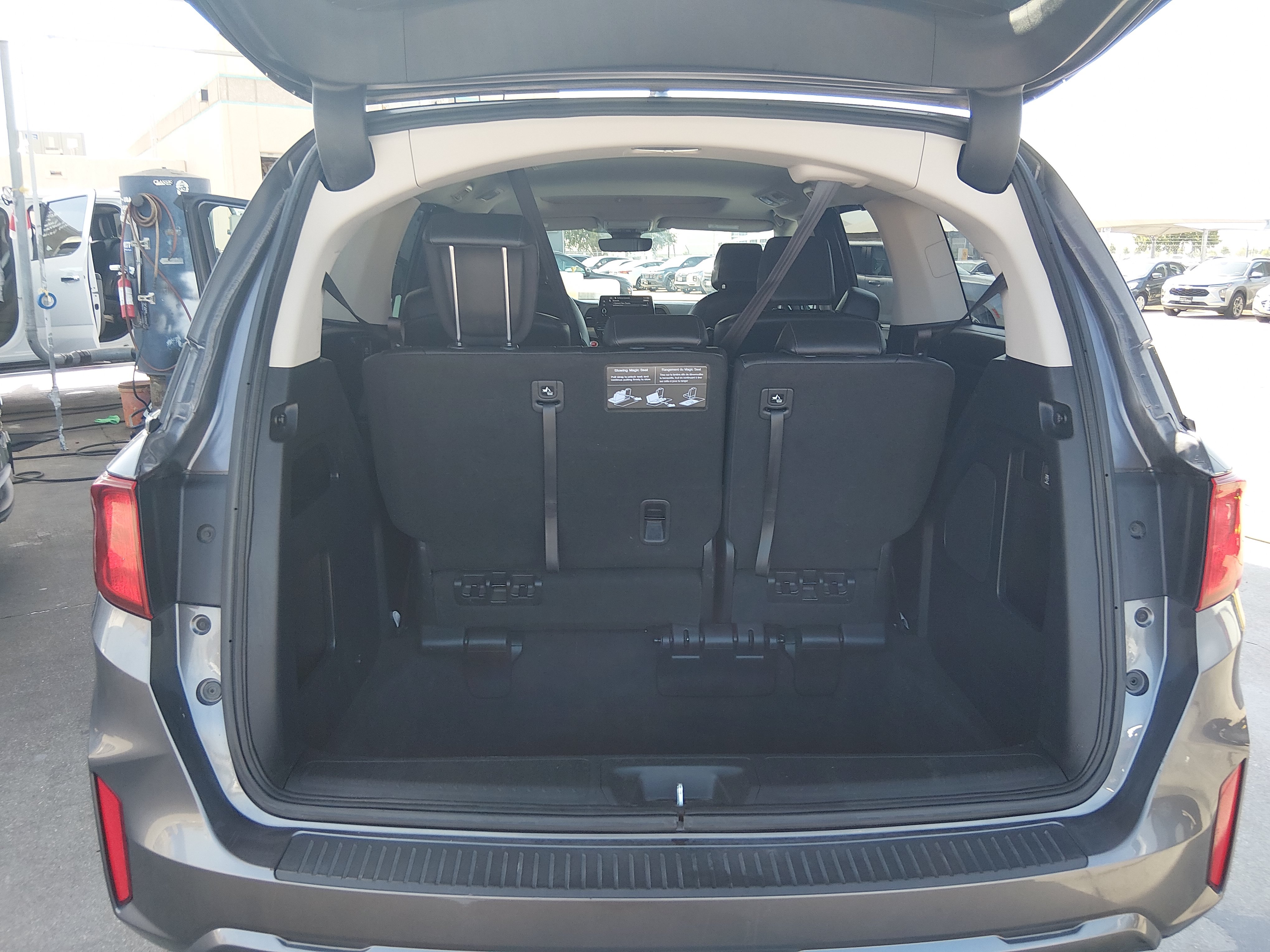 2025 Honda Odyssey EX-L - Photo 11