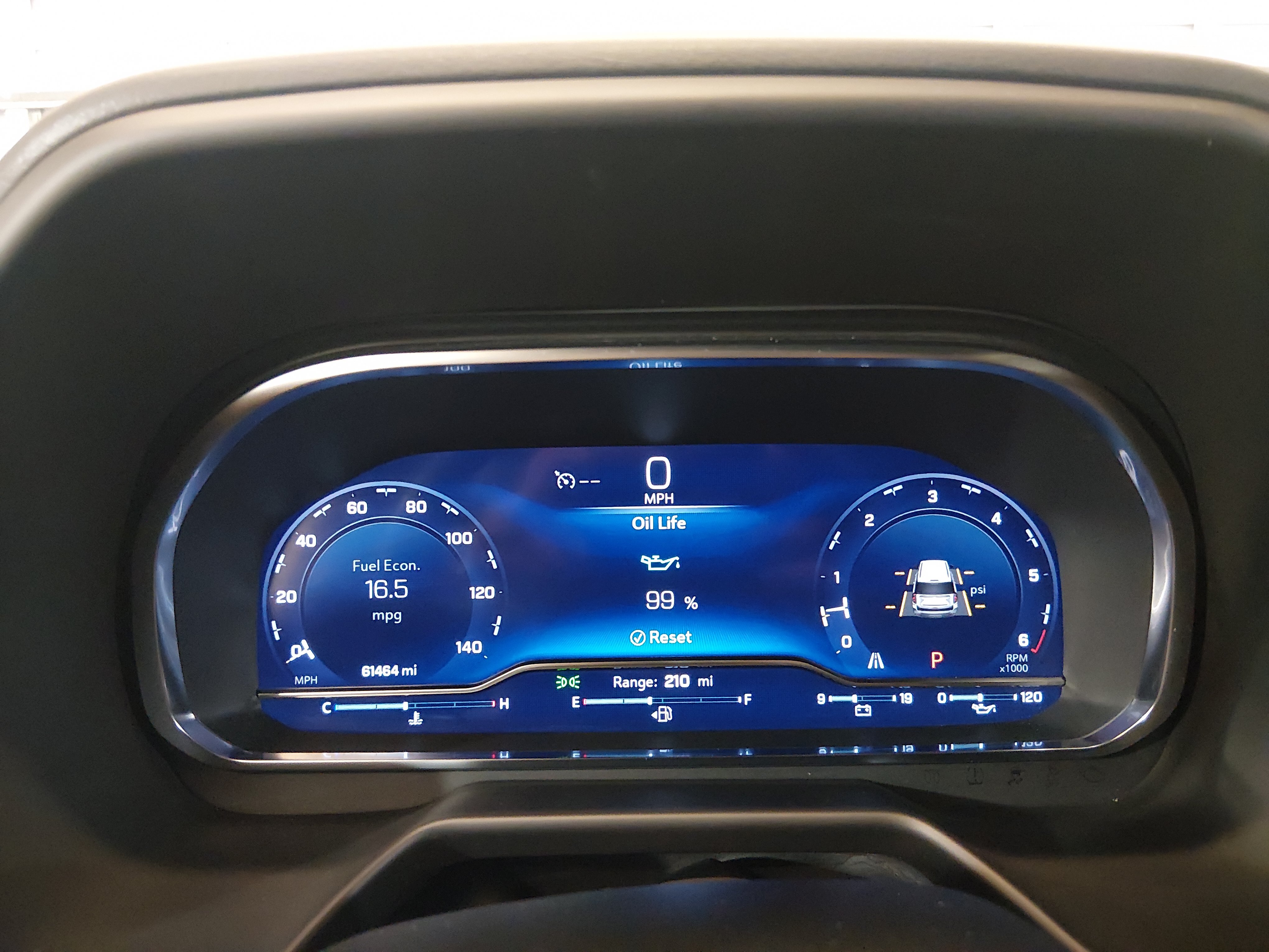 2024 Chevrolet Suburban RST - Photo 14