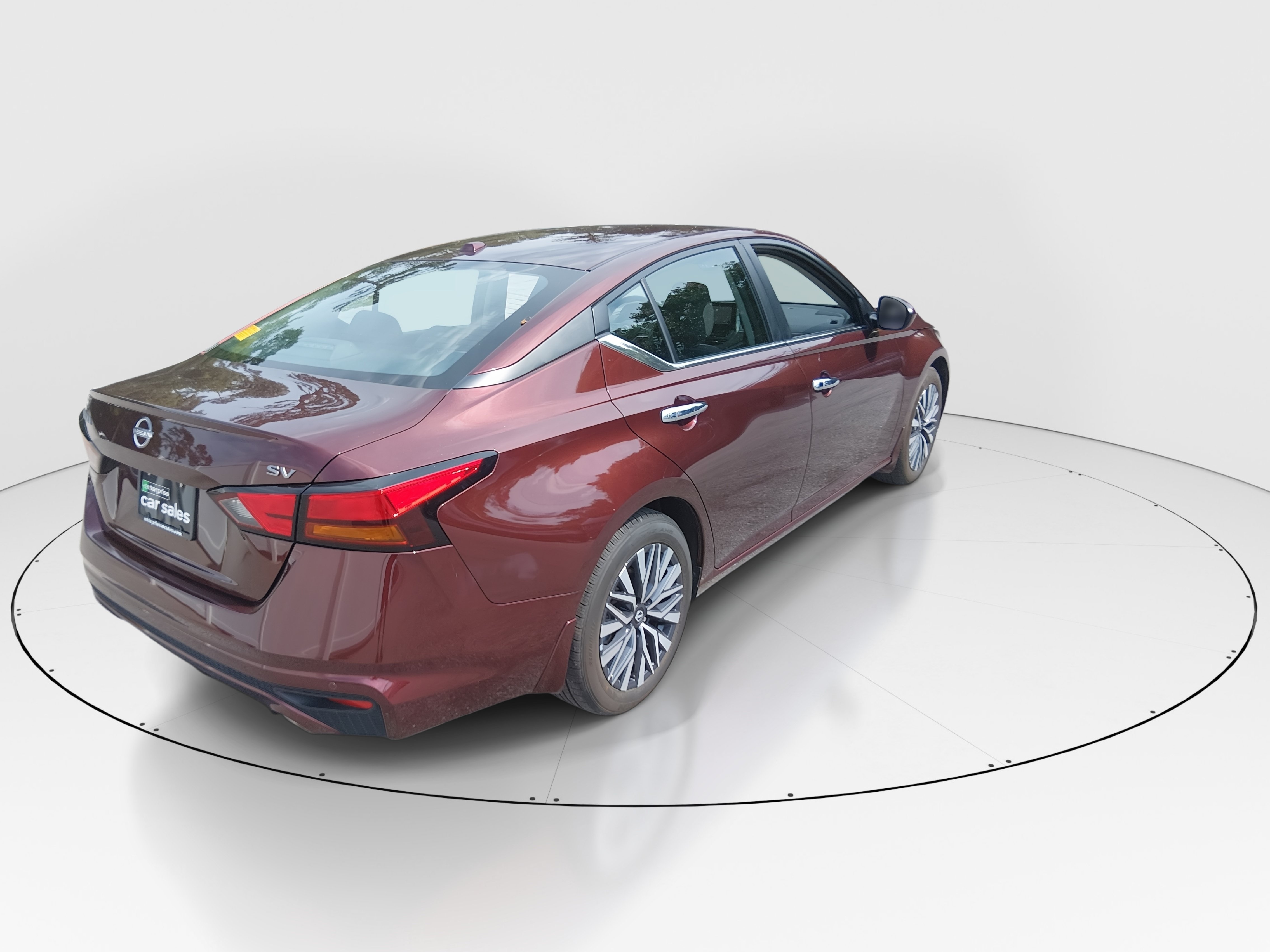 2024 Nissan Altima SV - Photo 7