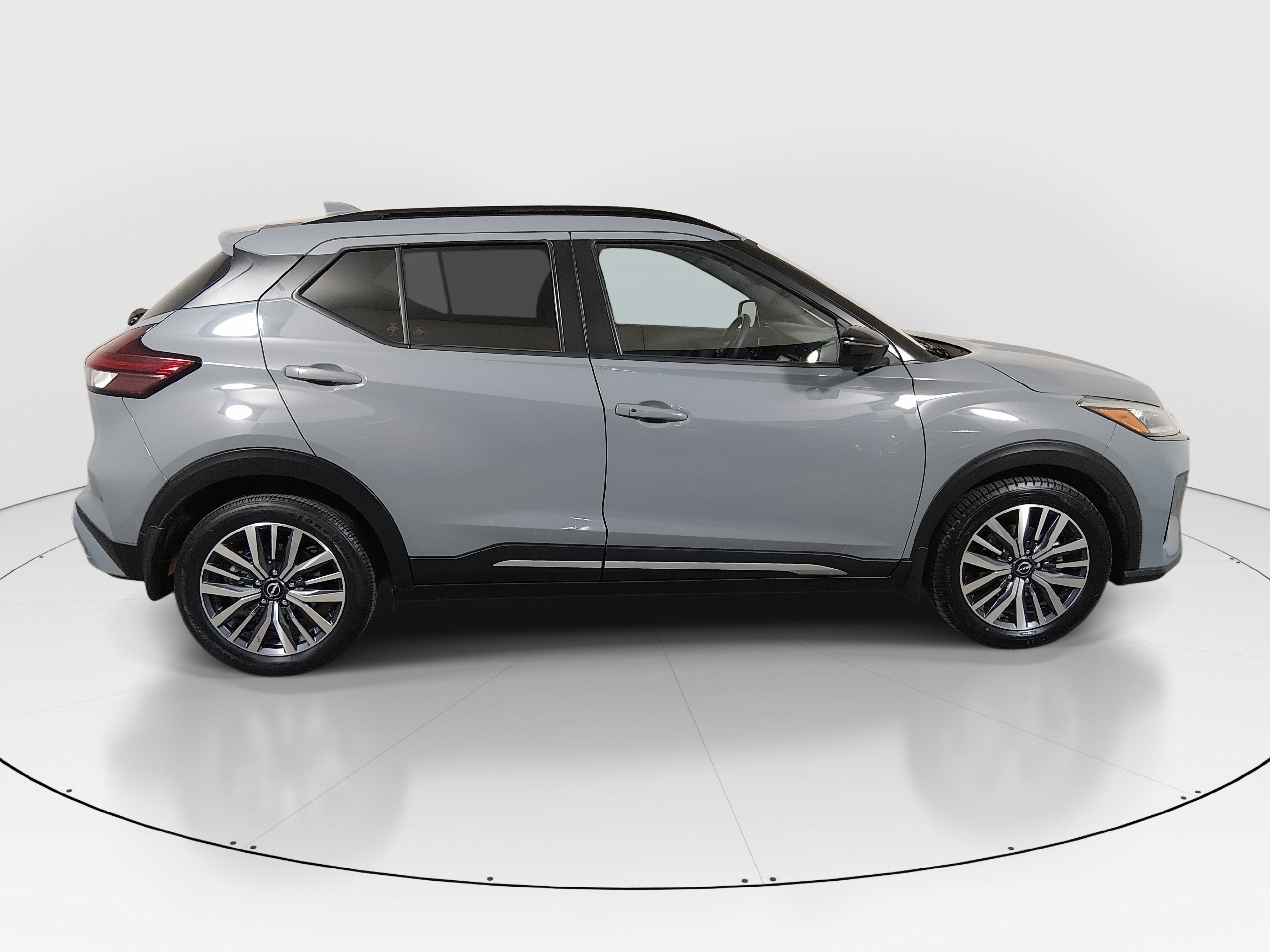 2023 Nissan Kicks SR - Photo 8