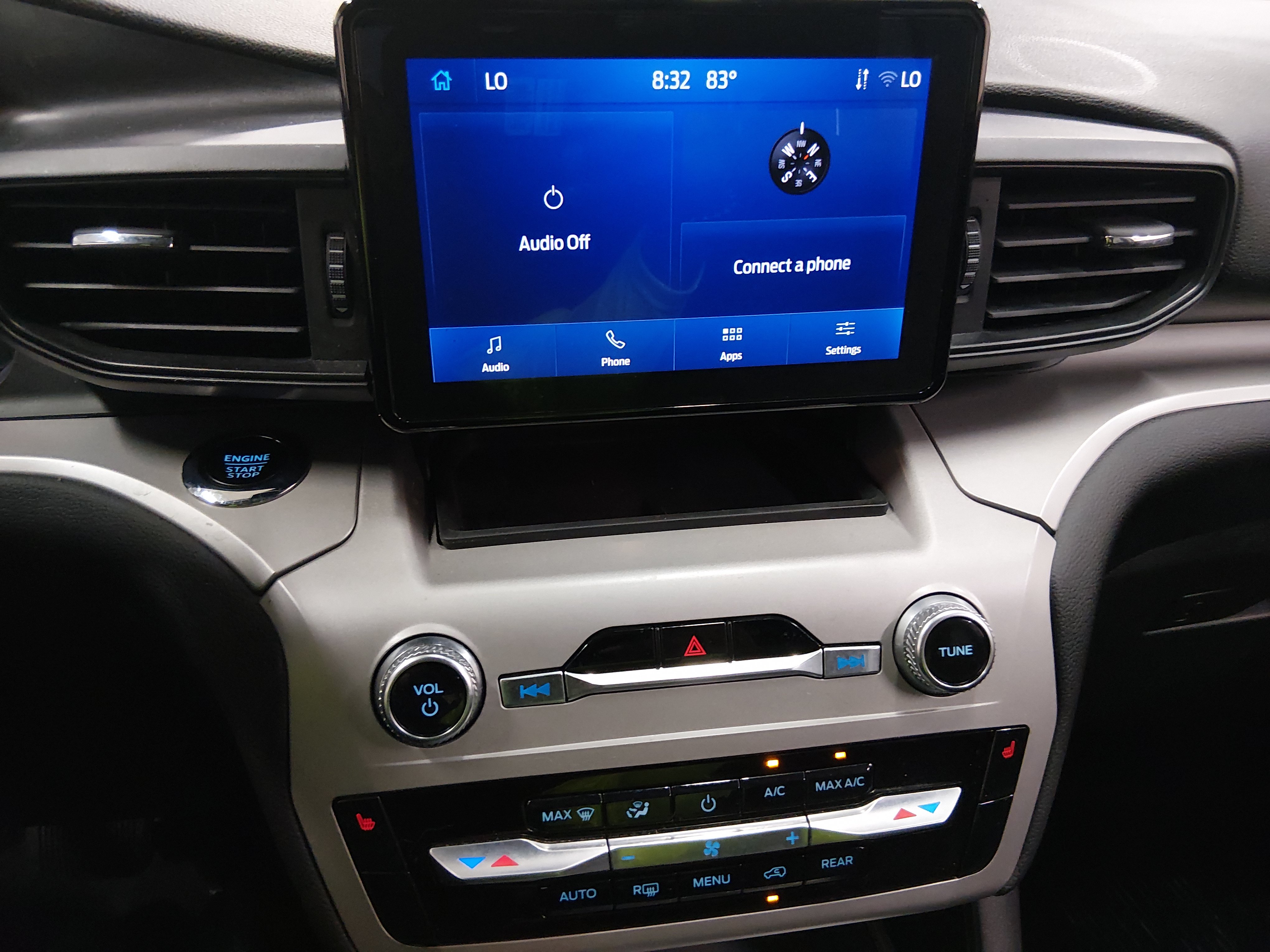 2023 Ford Explorer XLT - Photo 13