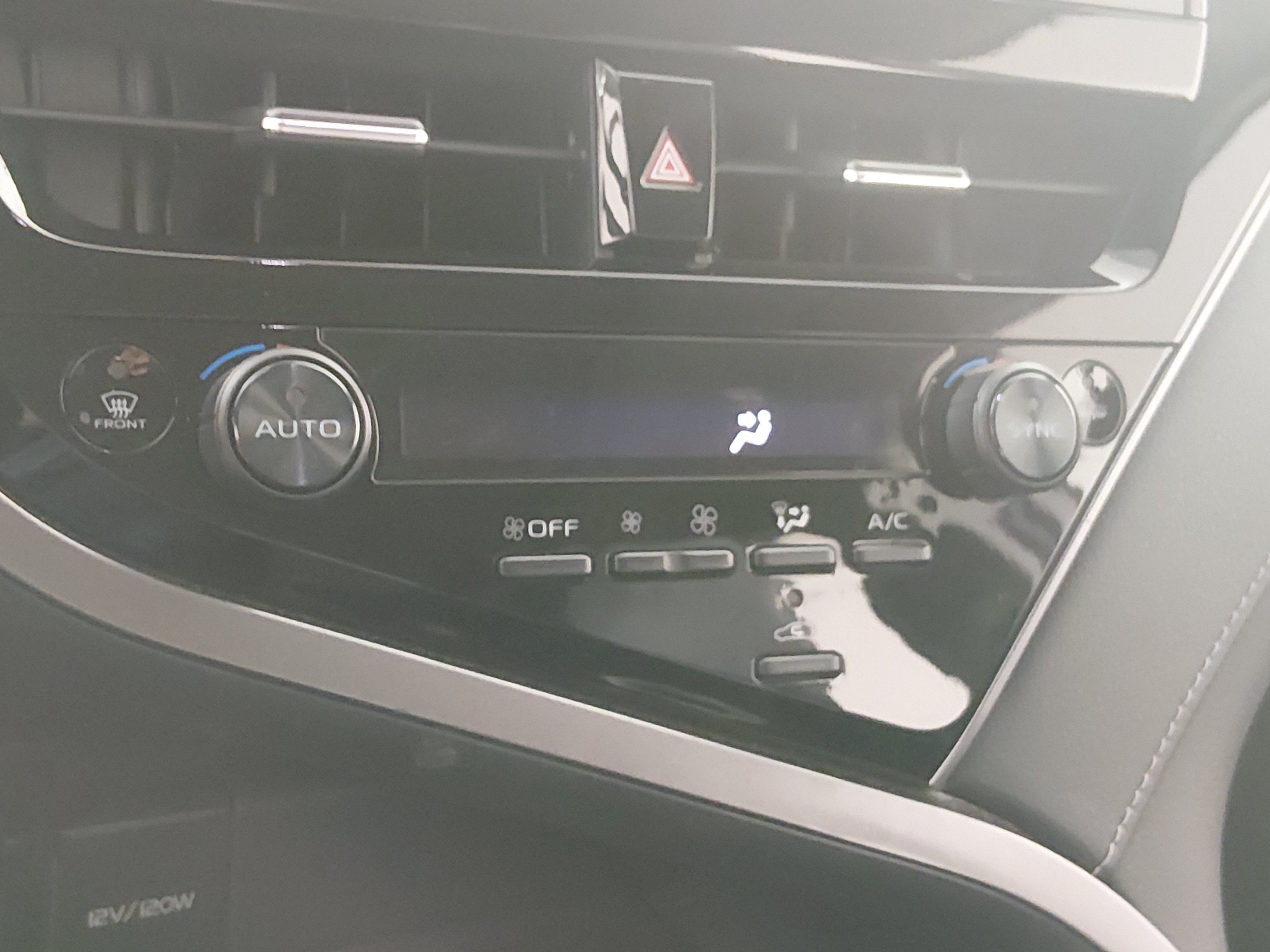 2024 Toyota Camry XSE - Photo 19