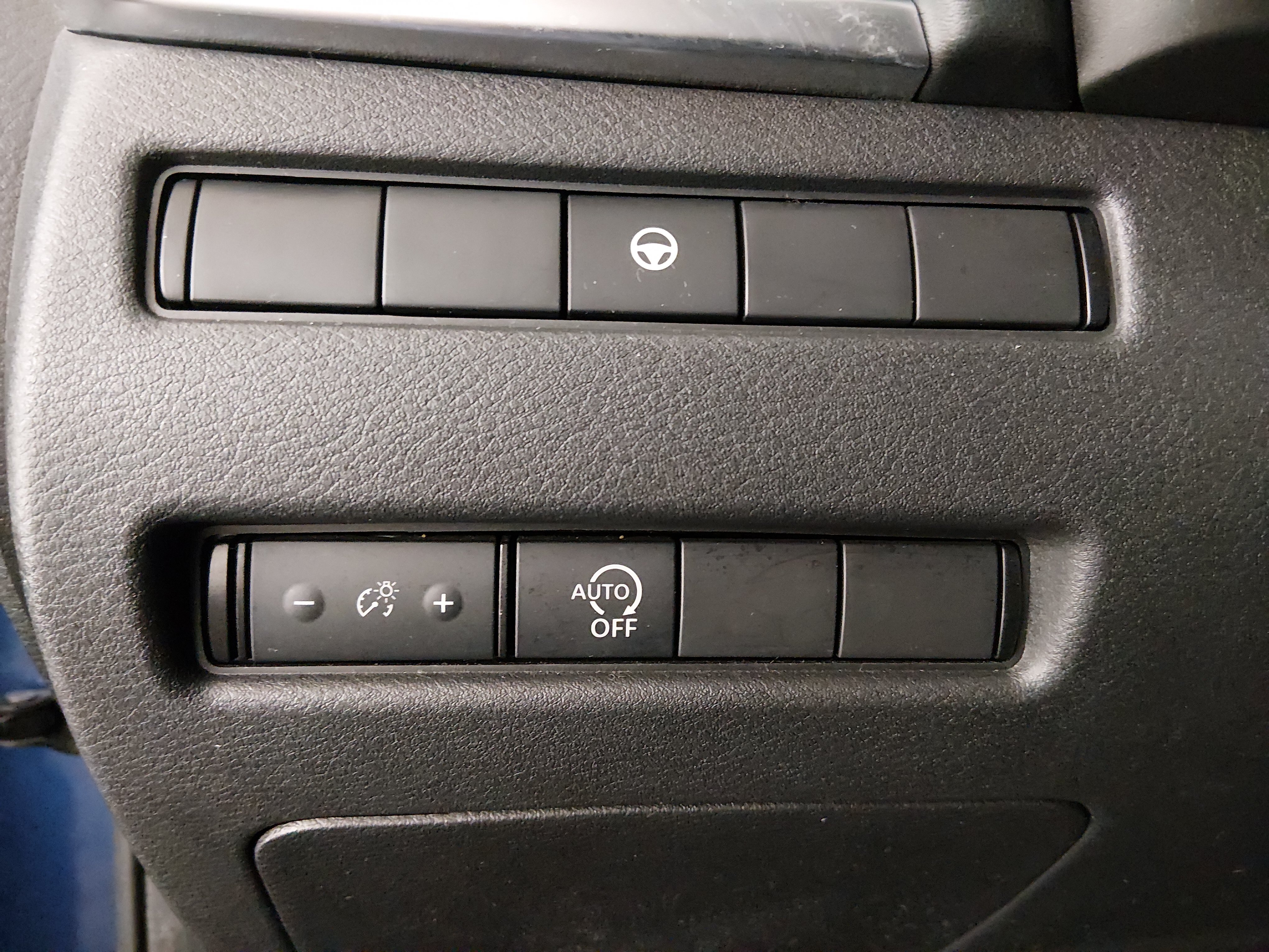 2023 Nissan Rogue SV - Photo 13