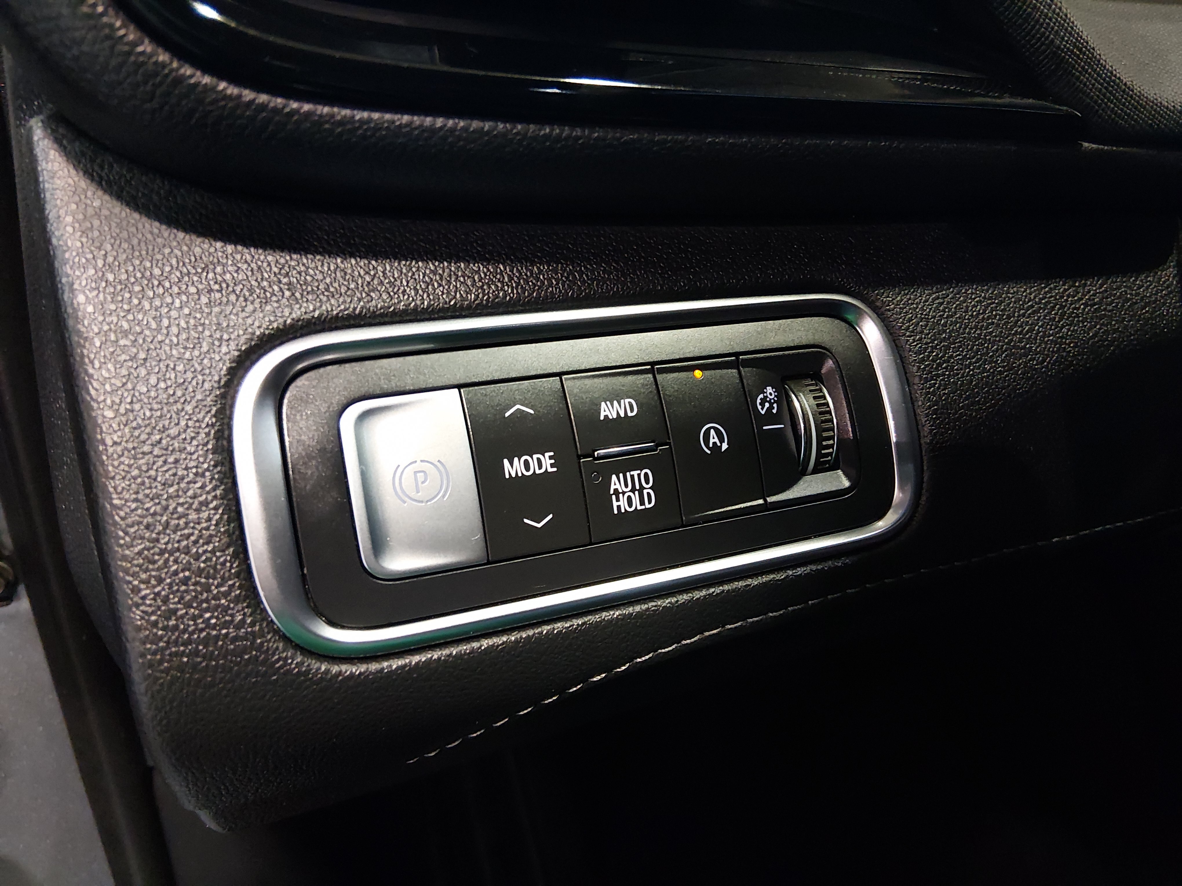 2025 Buick Enclave Preferred - Photo 13