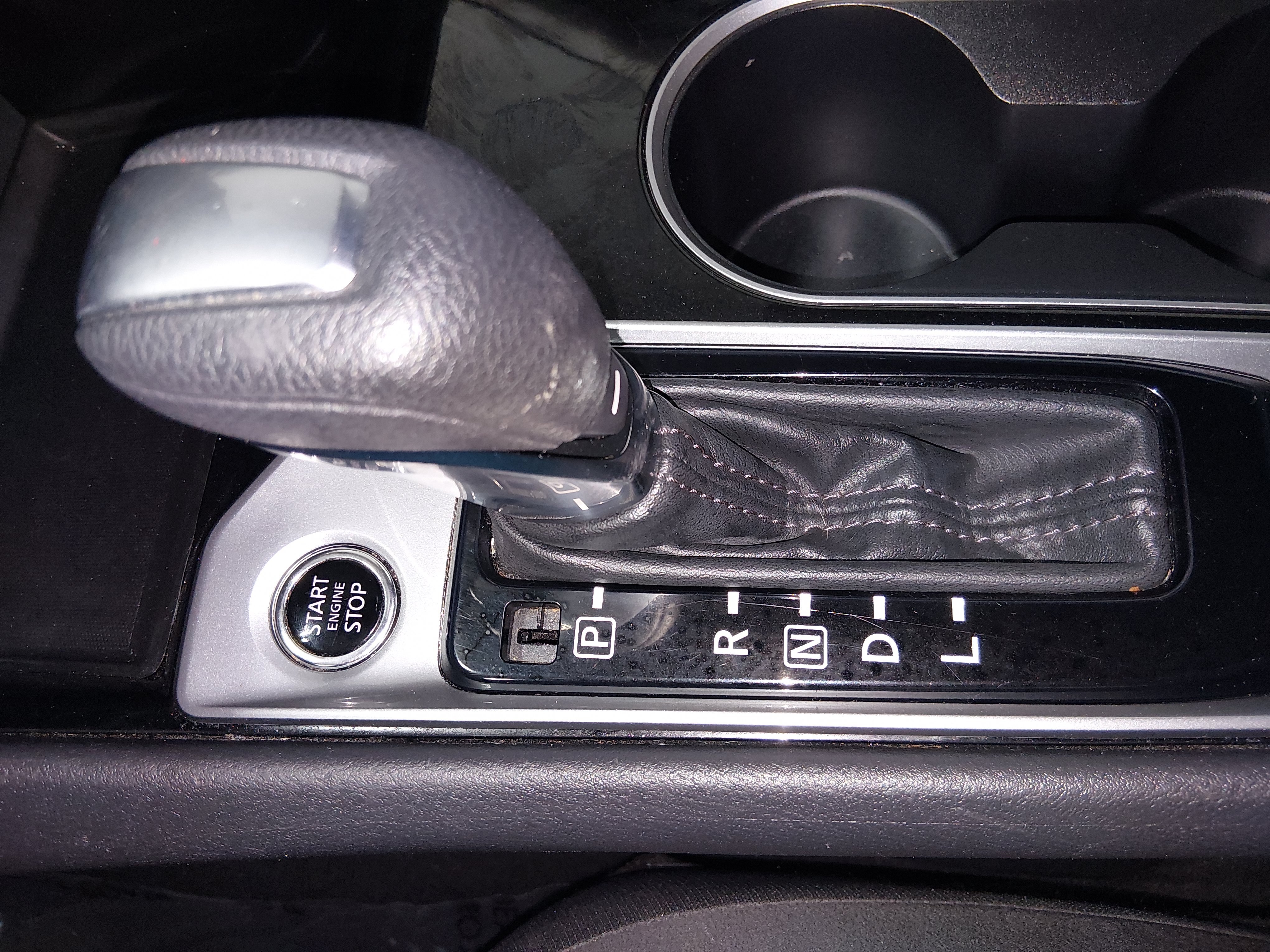 2024 Nissan Altima SV - Photo 13