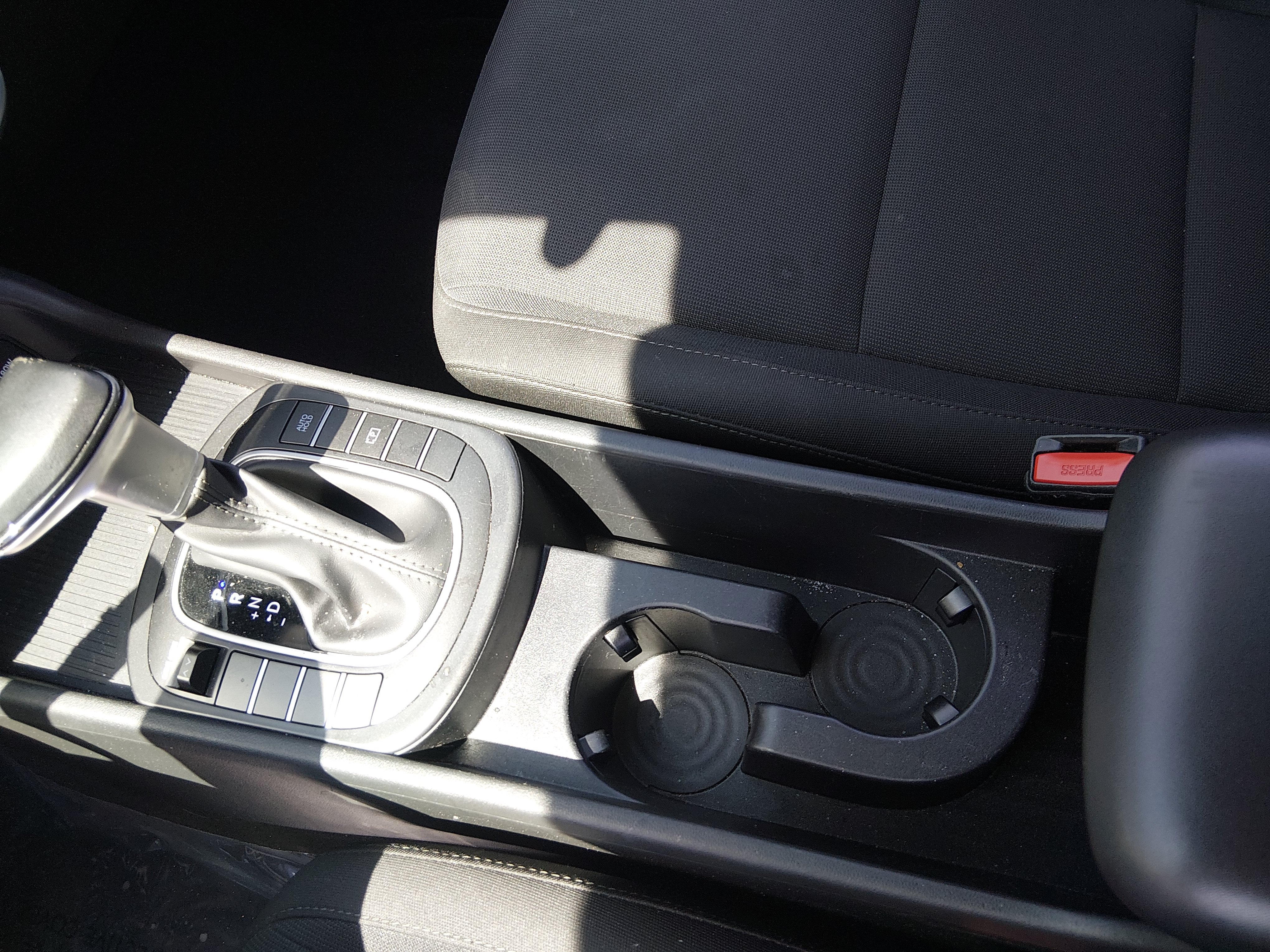 2024 Hyundai Kona SEL - Photo 19