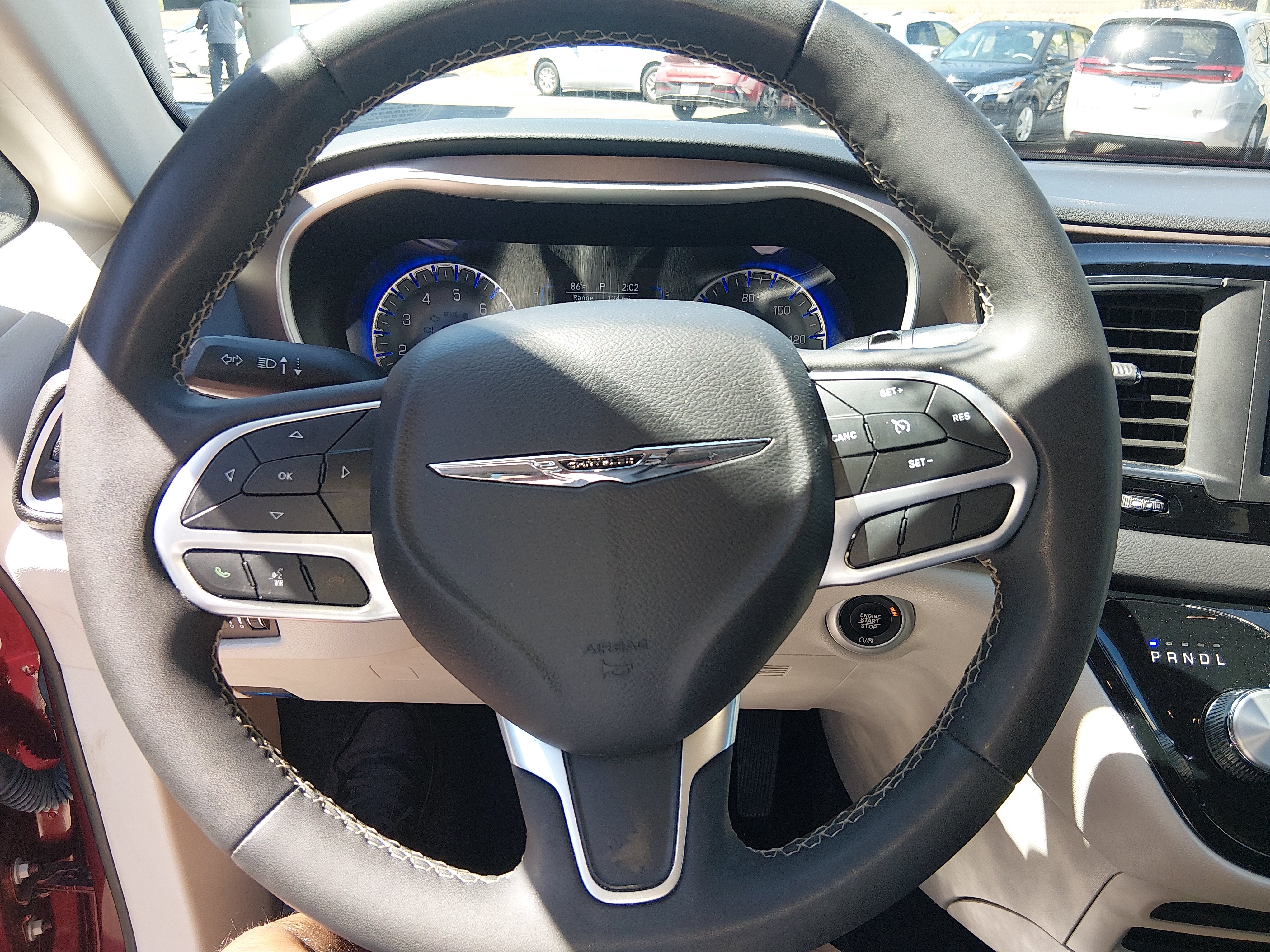 2023 Chrysler Voyager LX - Photo 12