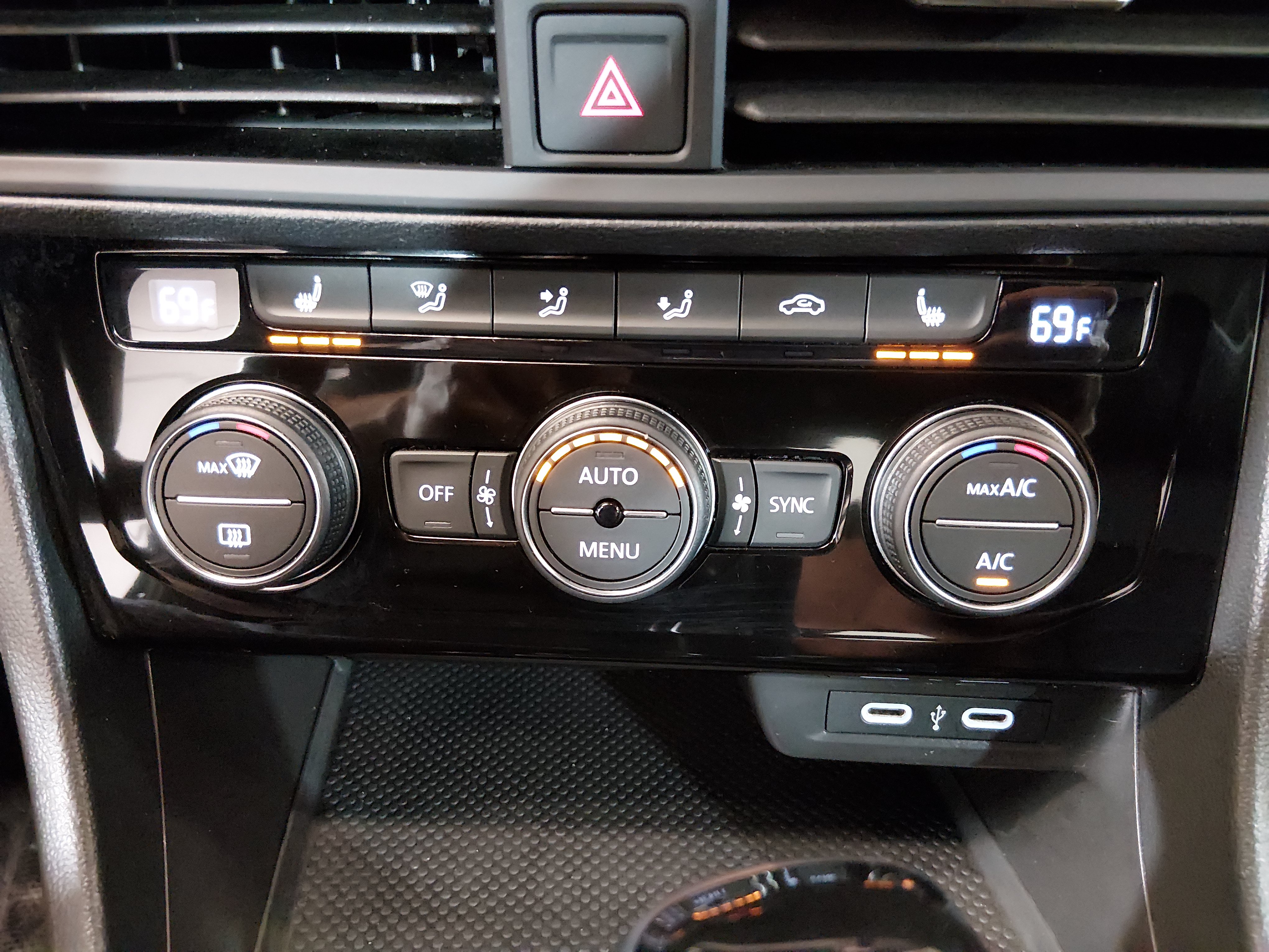 2024 Volkswagen Jetta SE - Photo 17