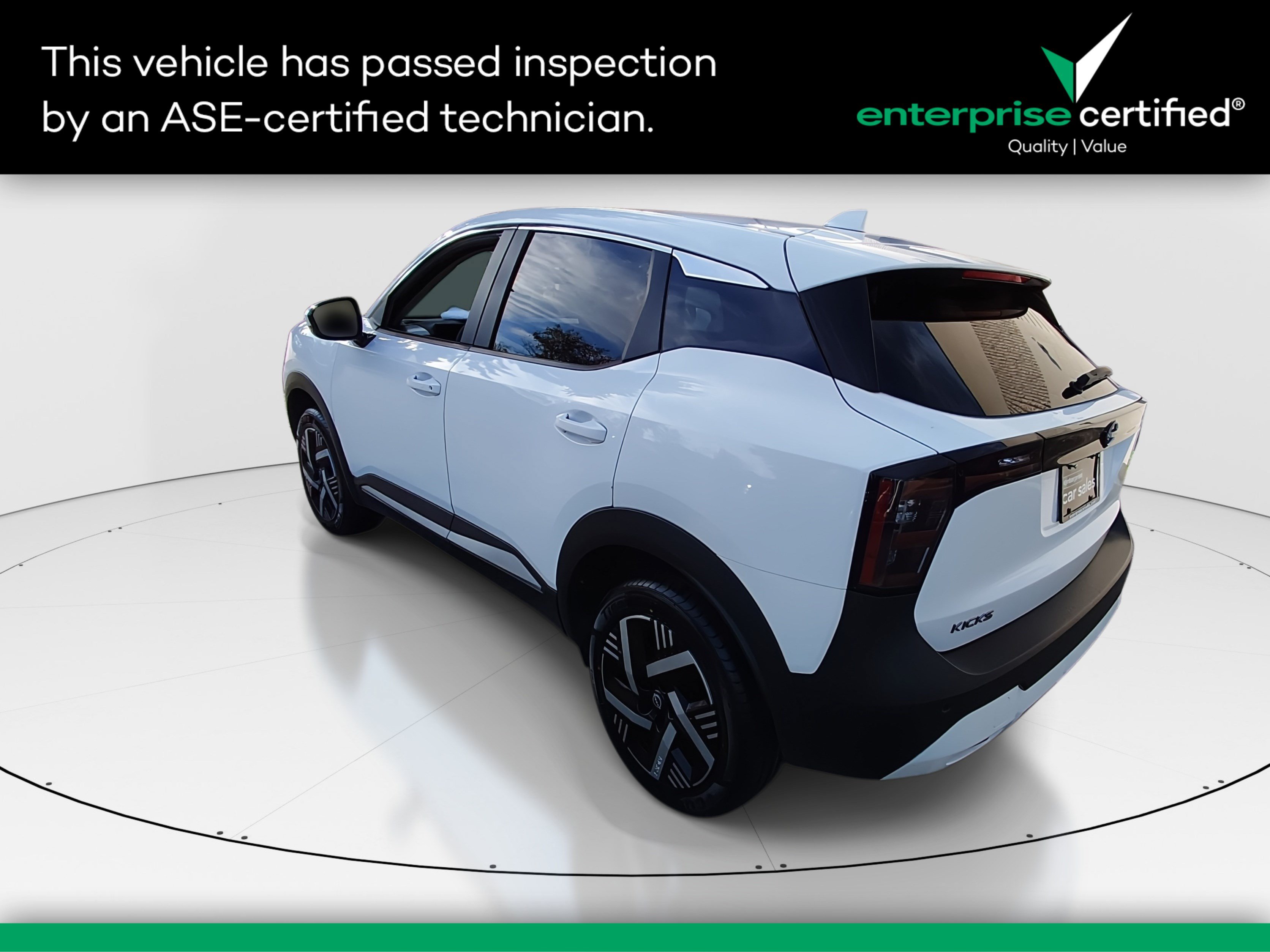 2025 Nissan Kicks SV