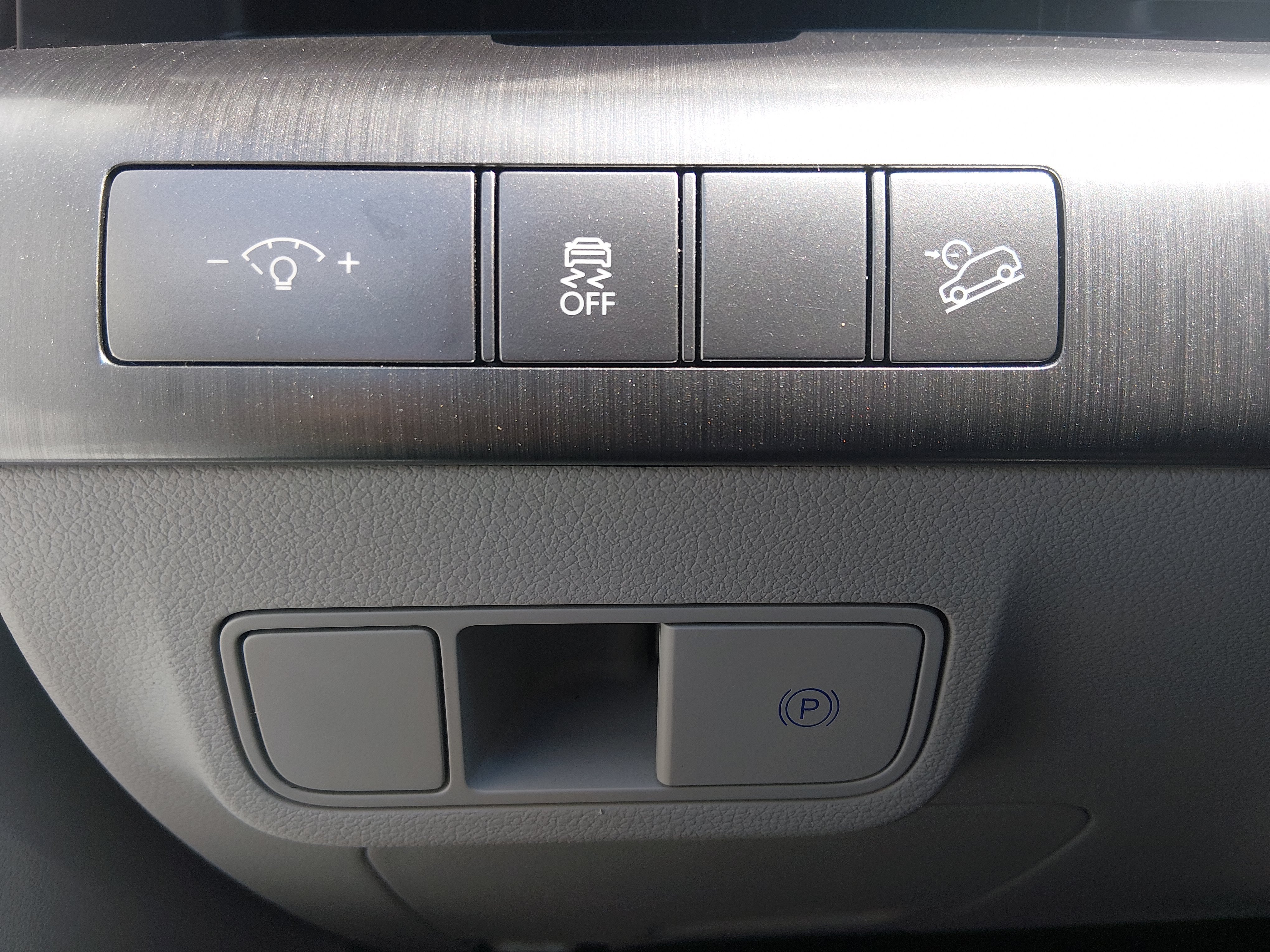 2025 Hyundai Kona SEL - Photo 18