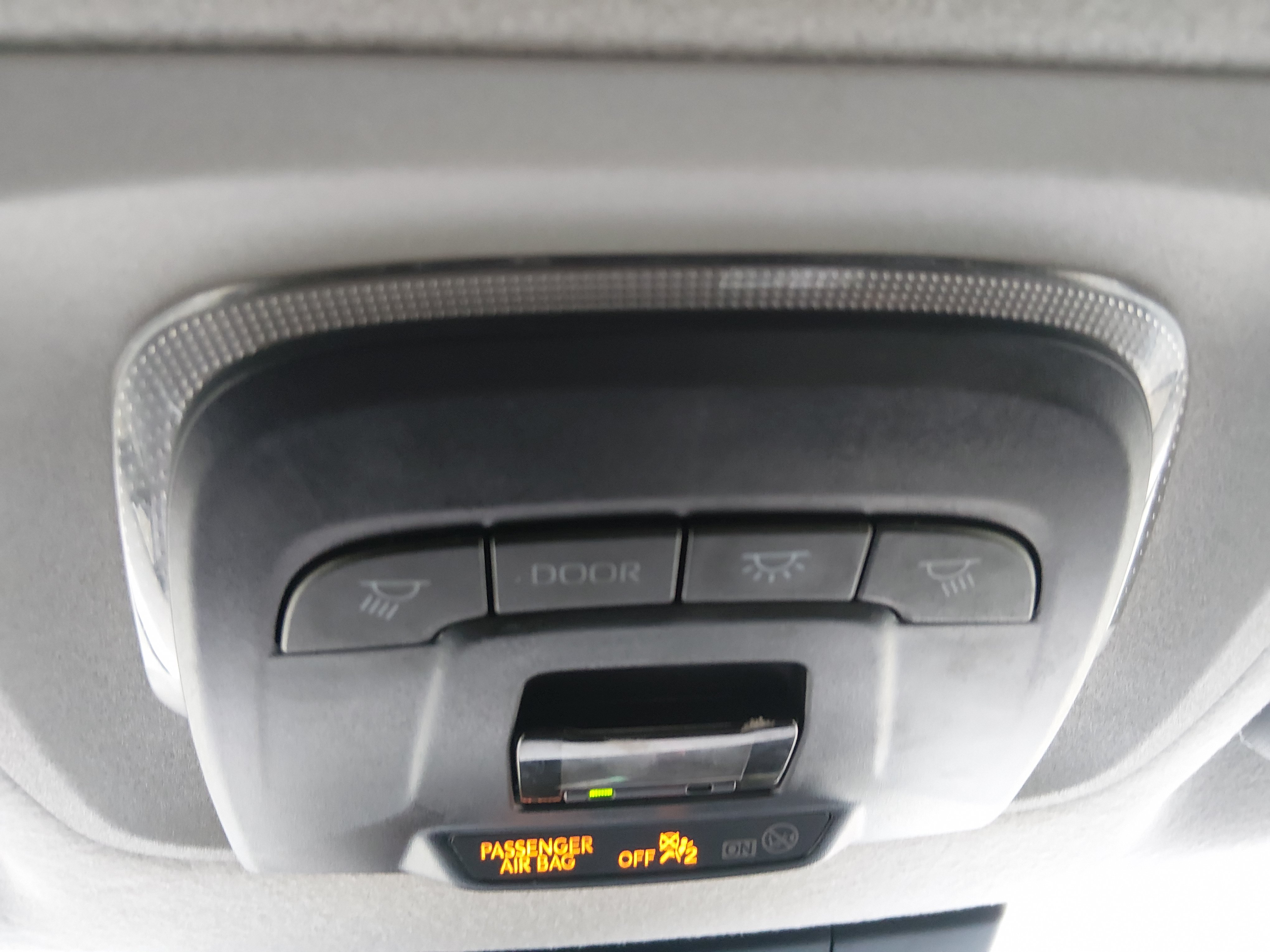 2024 Toyota Corolla Cross XLE - Photo 19