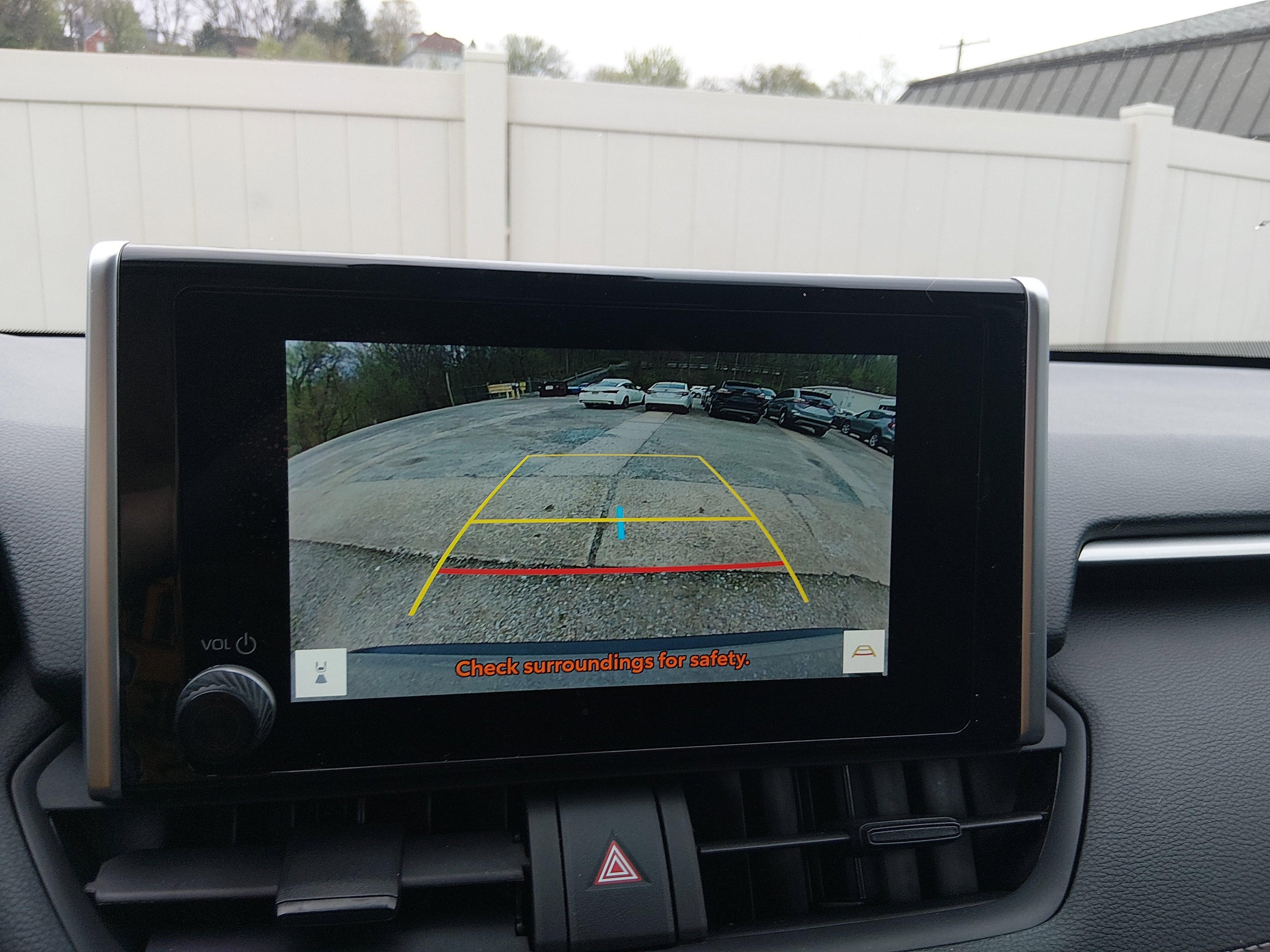 2024 Toyota RAV4 XLE - Photo 16