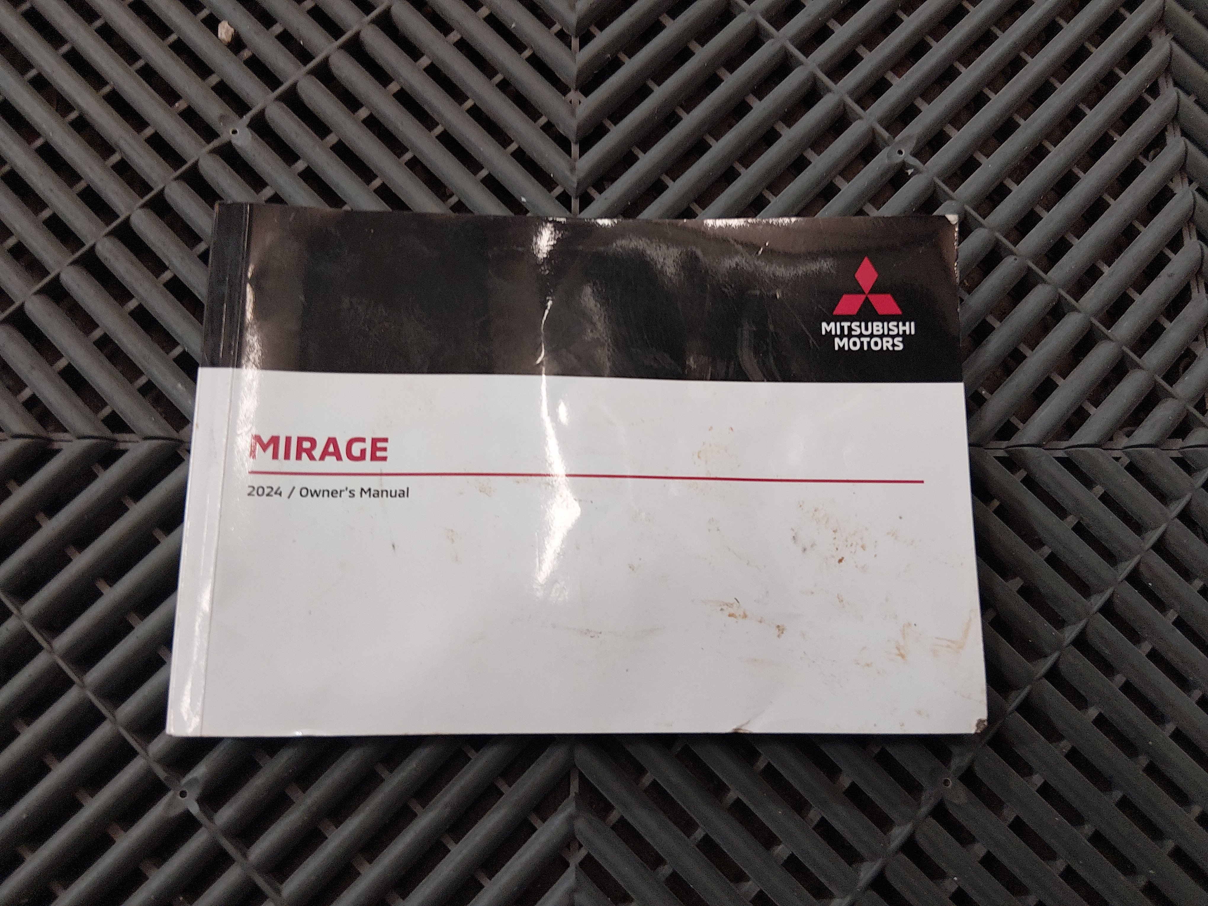 2024 Mitsubishi Mirage ES - Photo 18