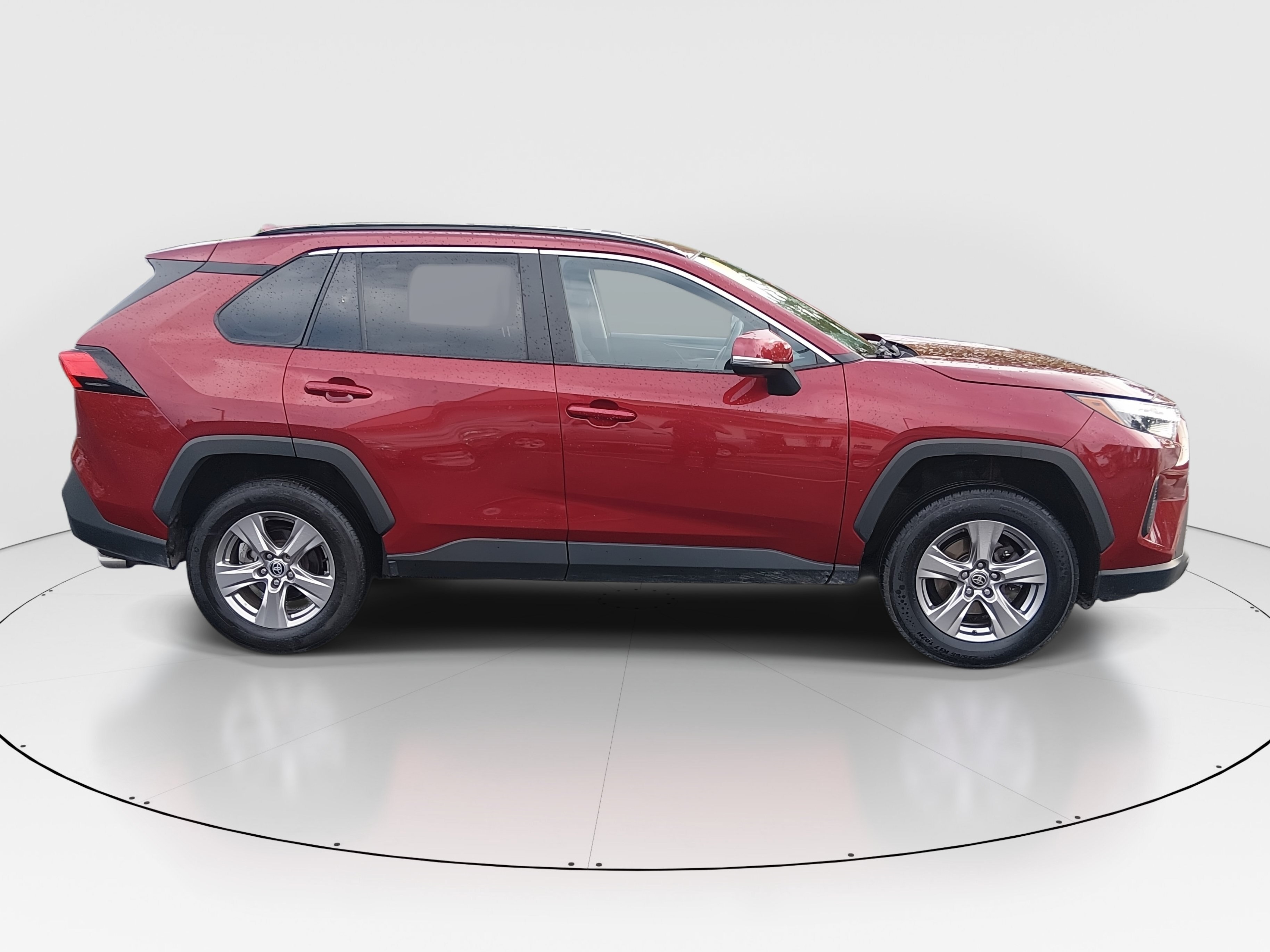 2023 Toyota RAV4 XLE - Photo 8